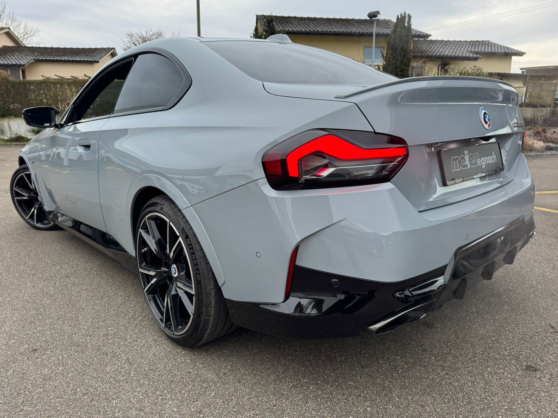 BMW M240i xDrive Steptronic-image-5