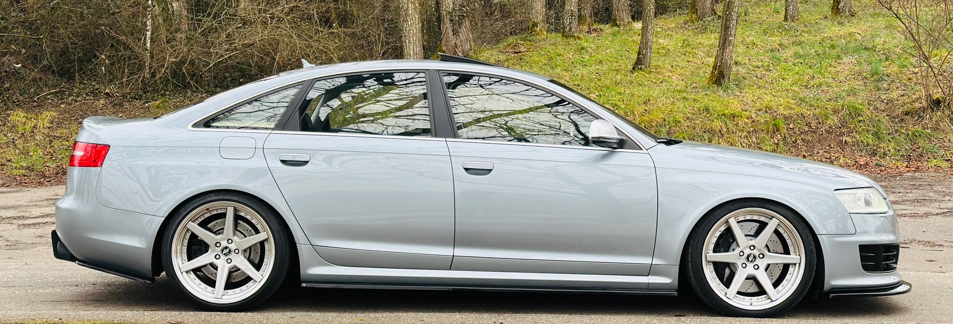 AUDI RS6 5.0 TFSI V10 quattro tiptronic-image-17
