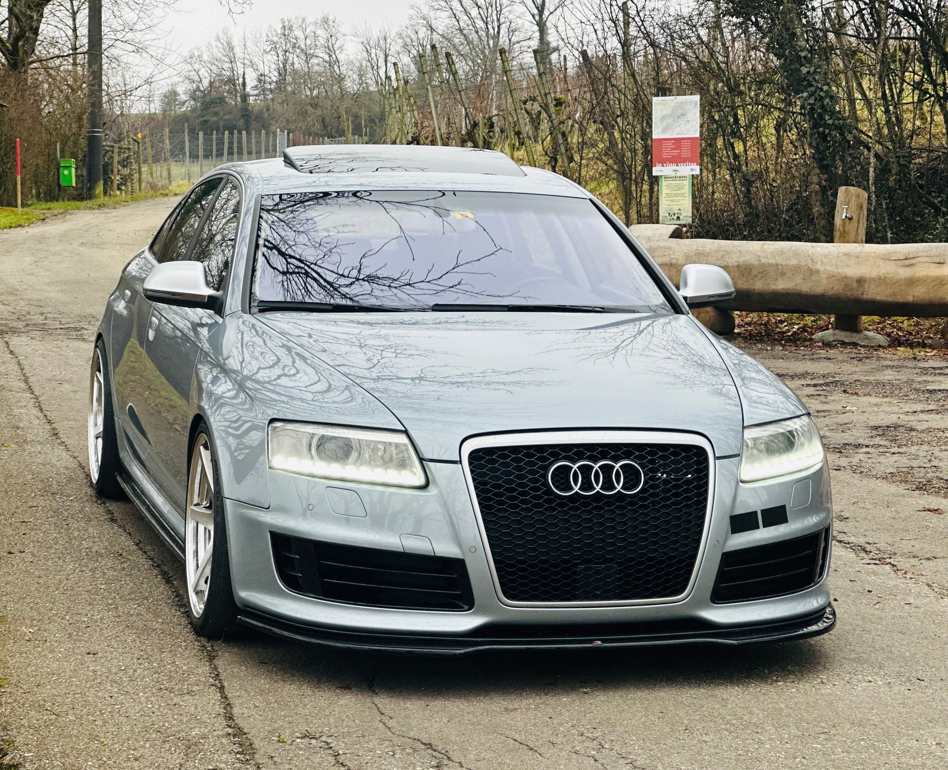 AUDI RS6 5.0 TFSI V10 quattro tiptronic-image-4