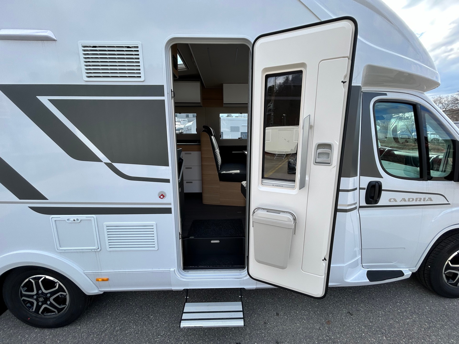 ADRIA Matrix Plus 670 SL-image-14