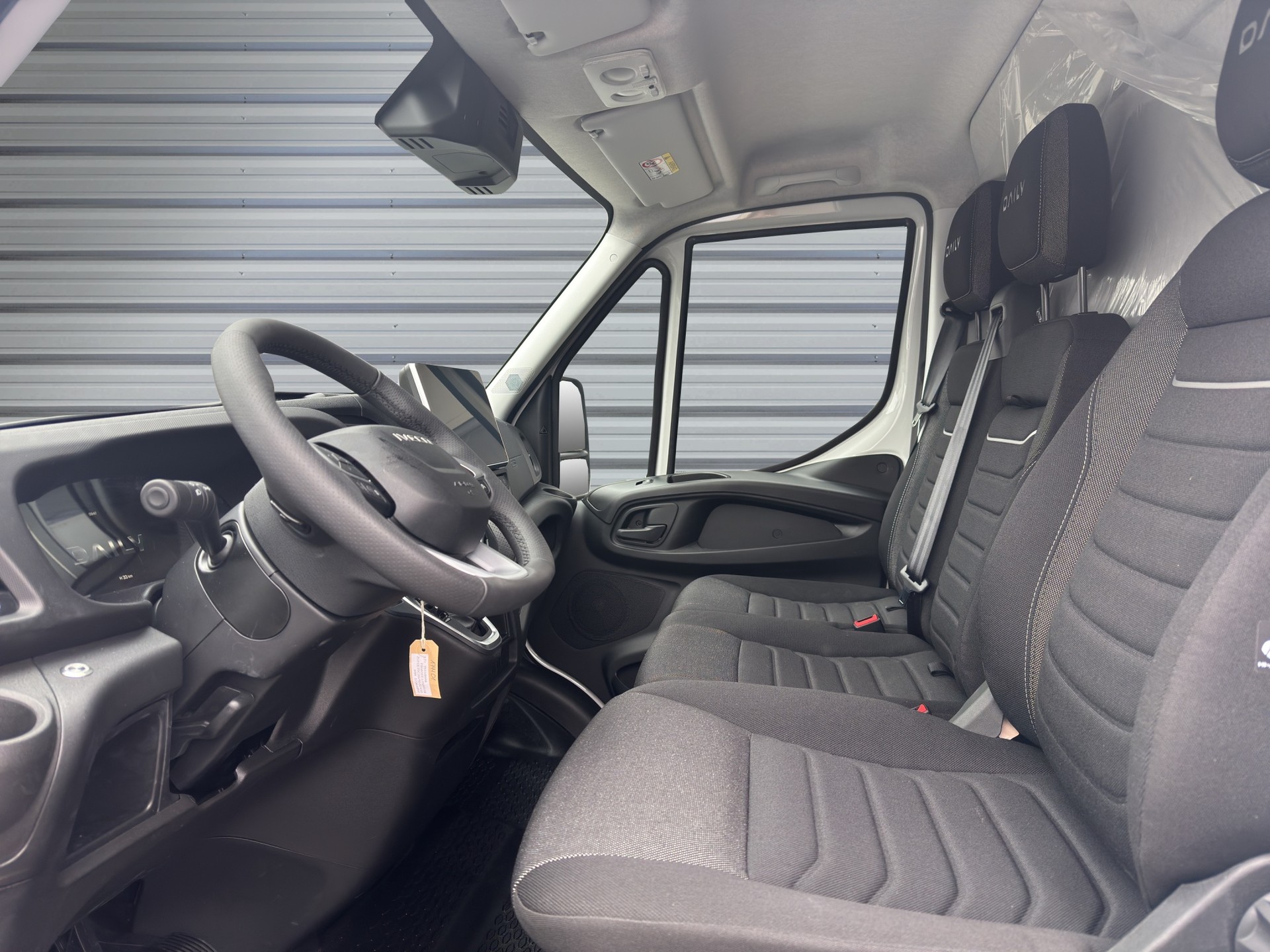 IVECO 35S18HA8-image-8