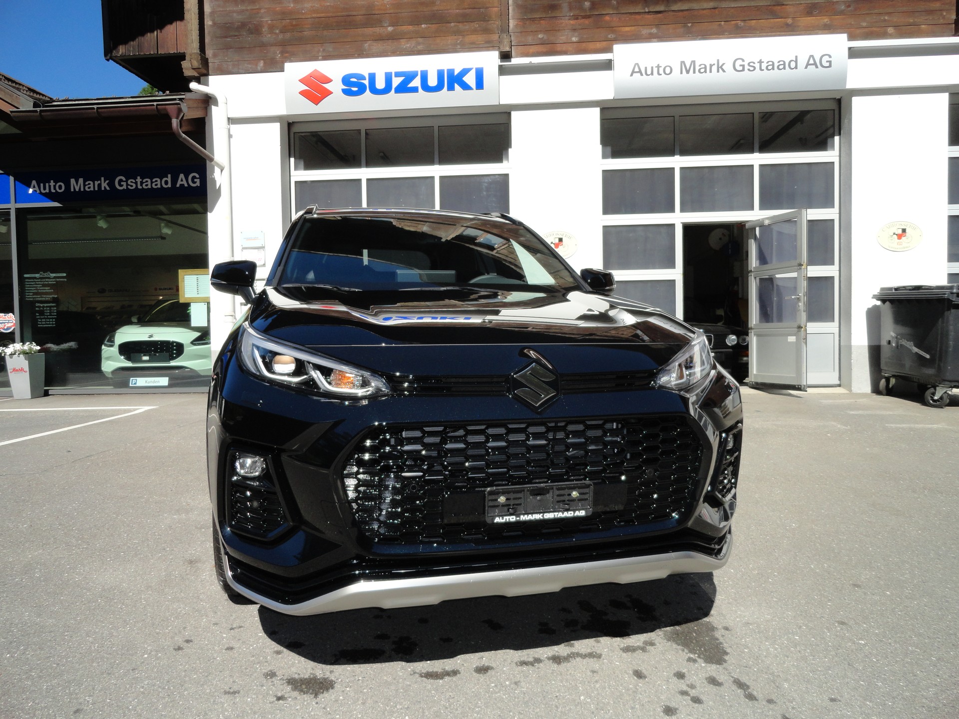 SUZUKI Across 2.5 Plug-in-Hybrid Compact Top E-CVT-showroom-element-1