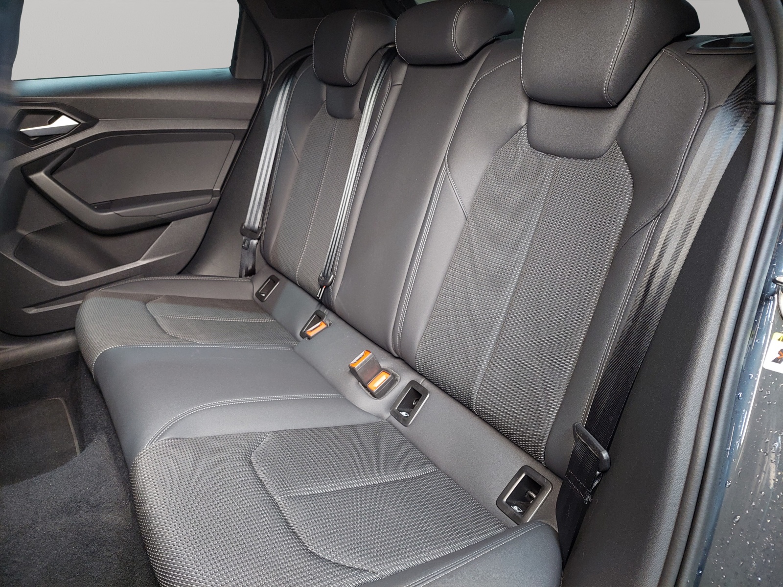 AUDI A1 Sportback 35 TFSI S-tronic-image-7