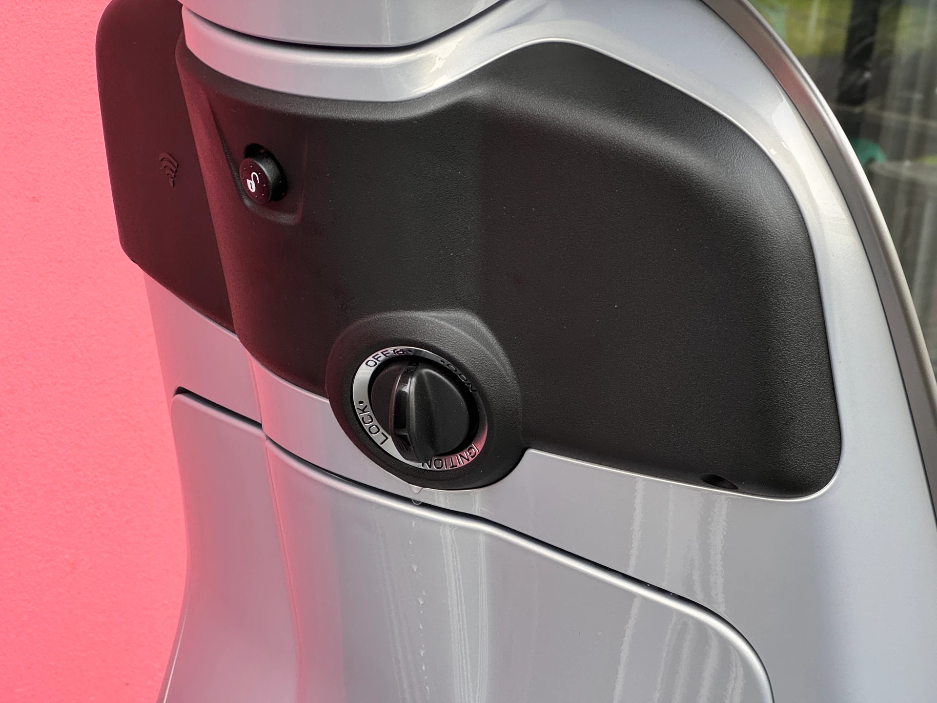 PIAGGIO Vespa 125 Primavera Tech ABS-image-12