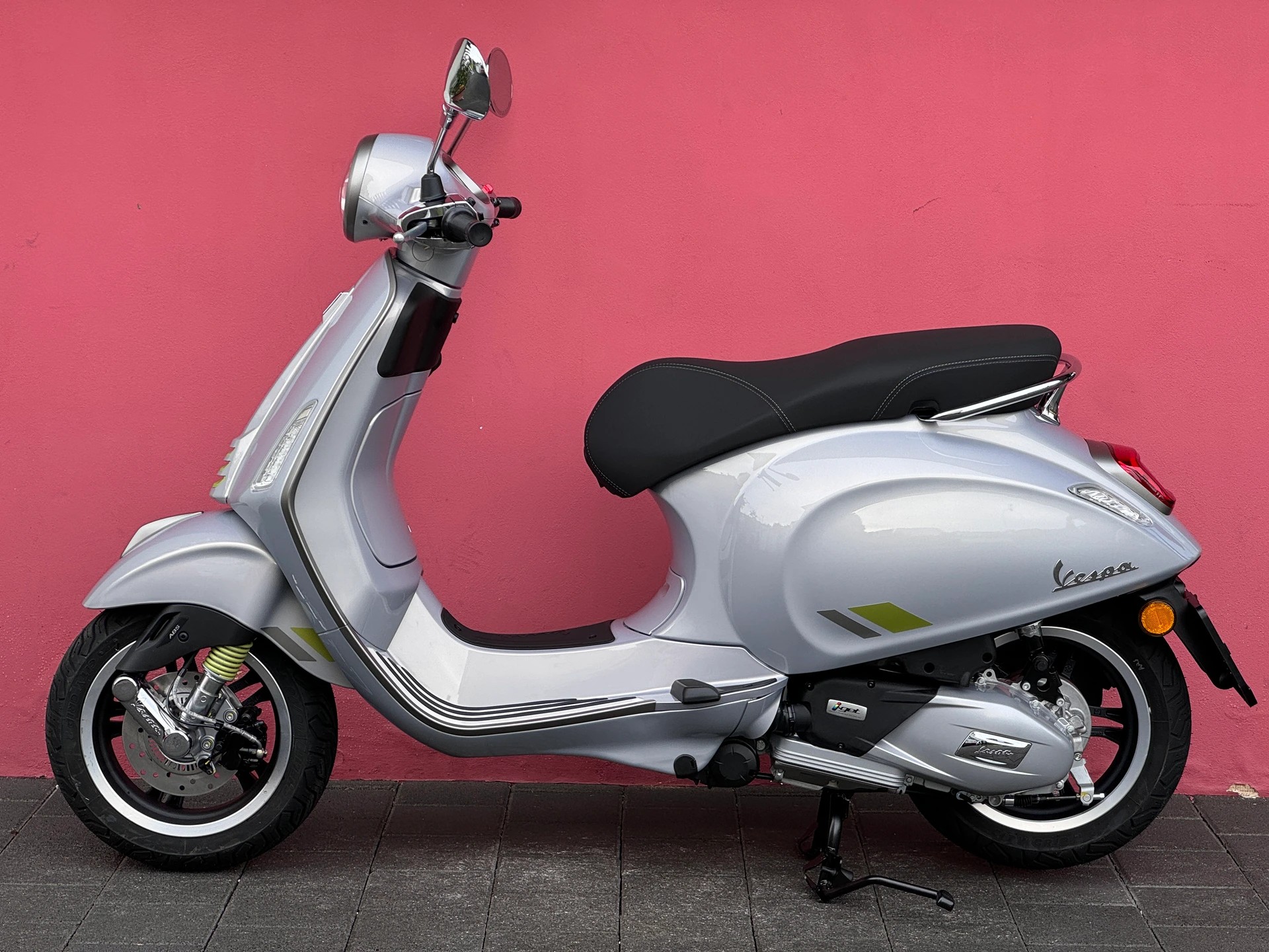 PIAGGIO Vespa 125 Primavera Tech ABS-image-13