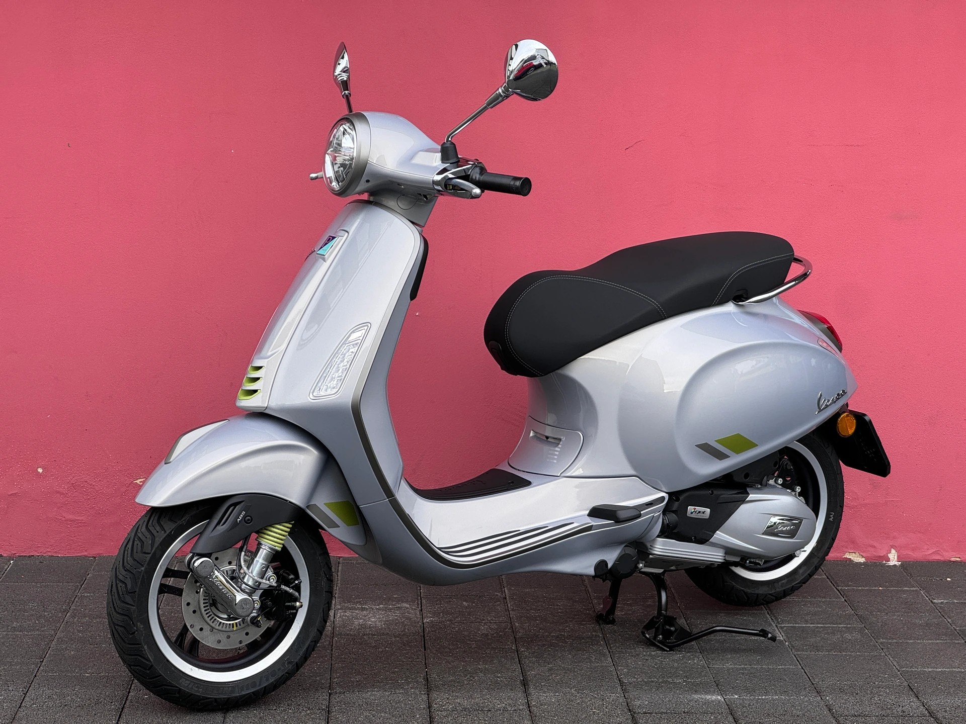 PIAGGIO Vespa 125 Primavera Tech ABS-image-14