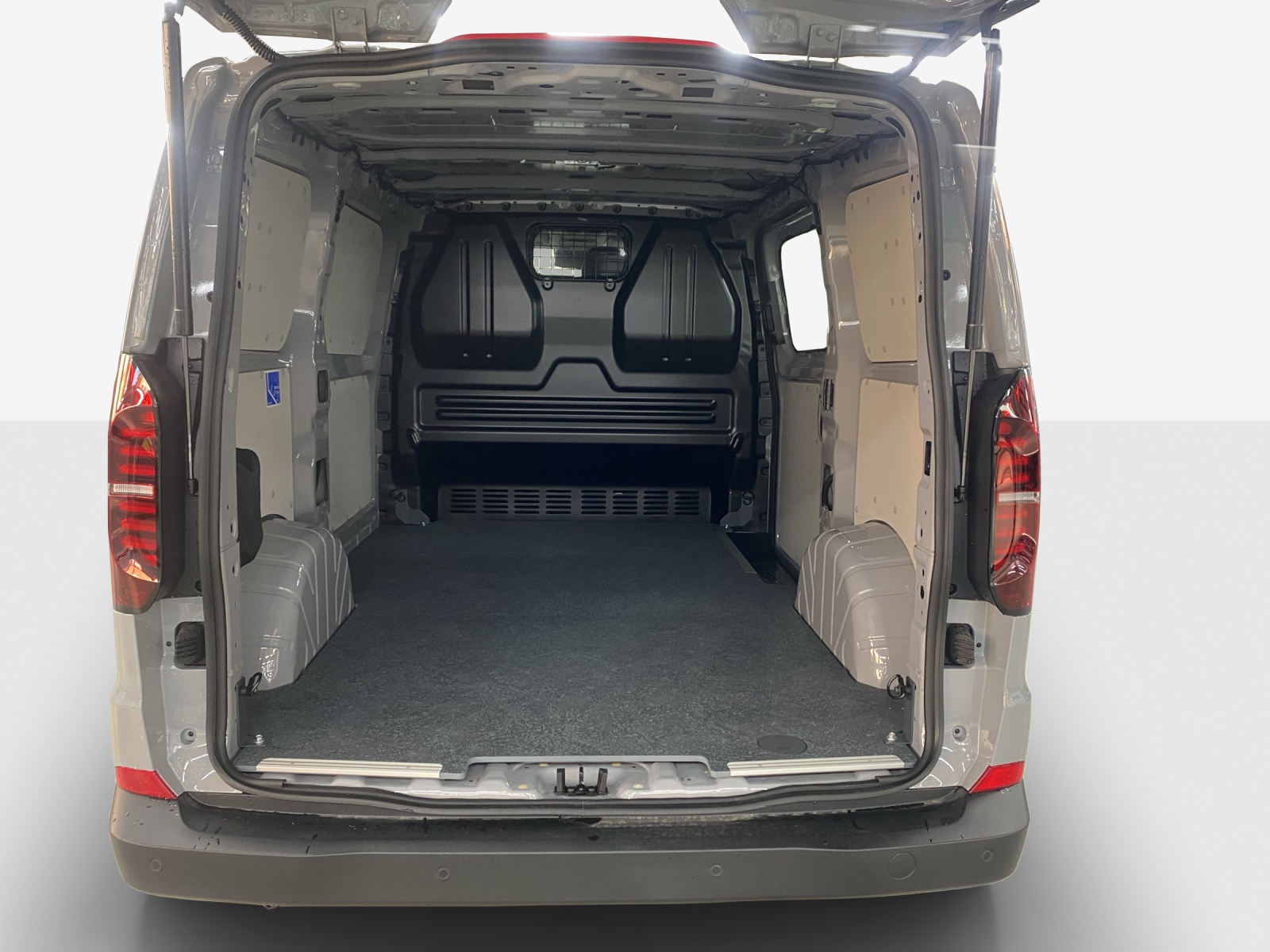 VW e-Transporter 70 kWh-image-12