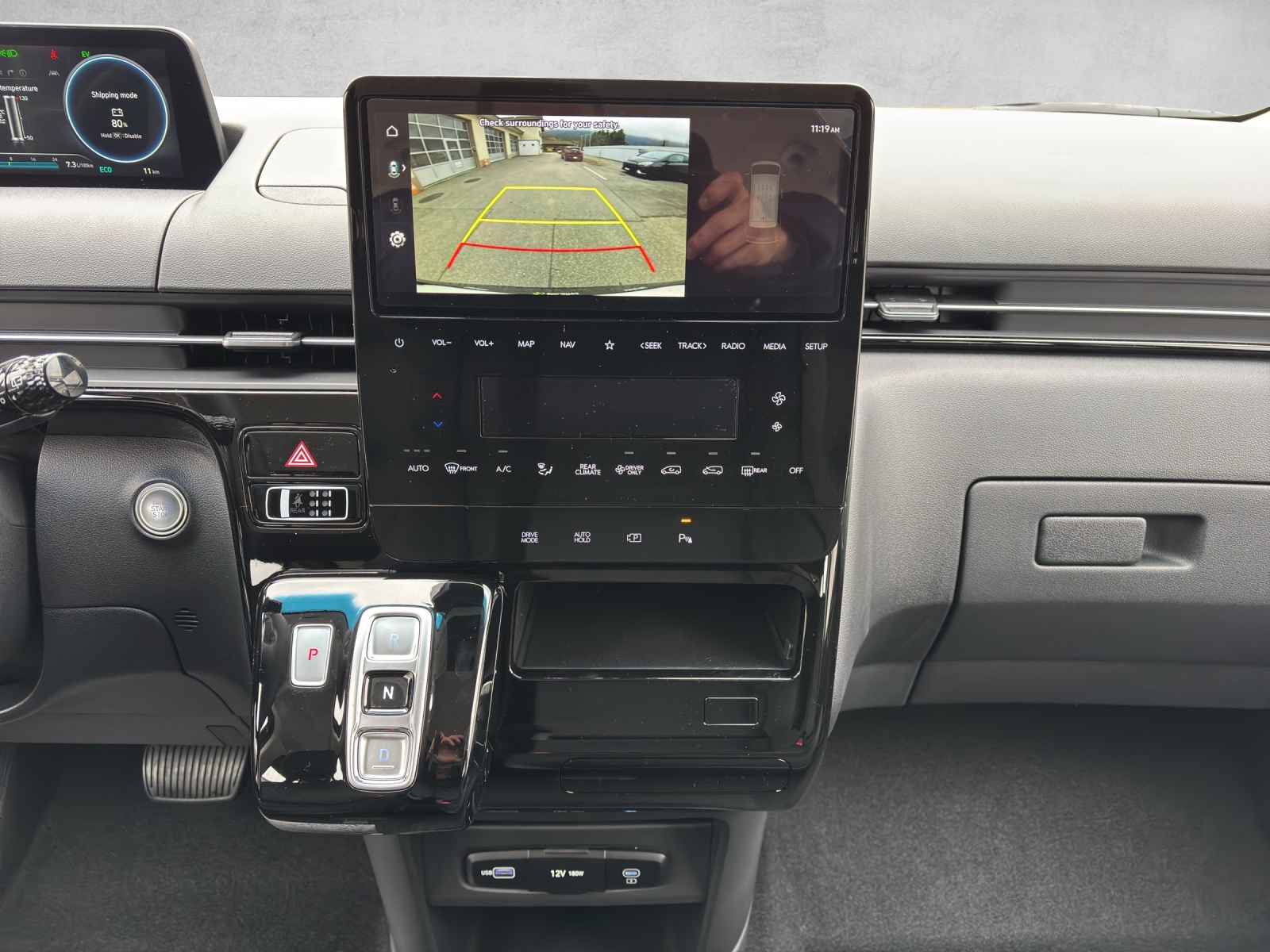 HYUNDAI Staria Wagon 1.6 T-GDi HEV Amplia A-image-8