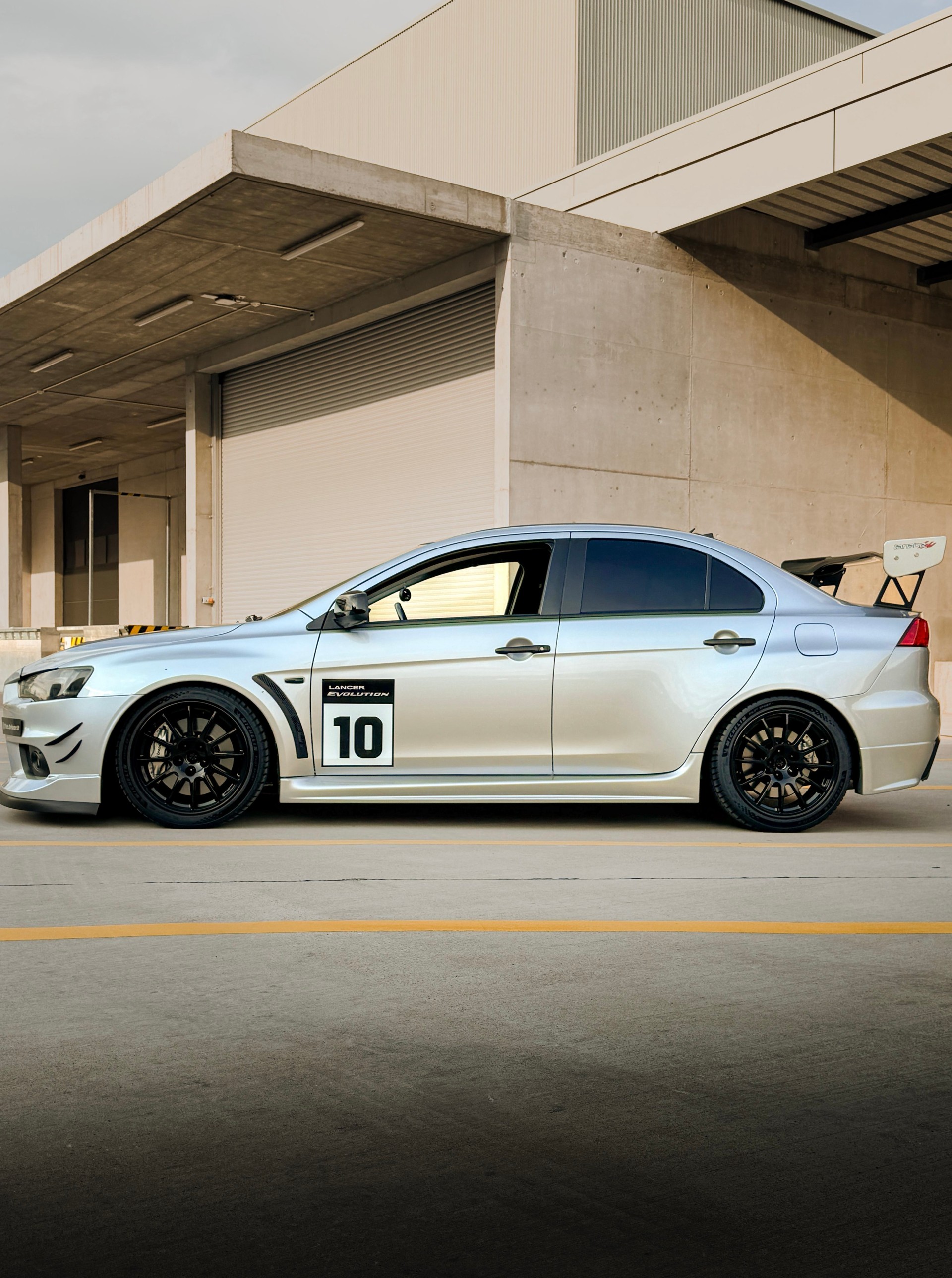 MITSUBISHI Lancer Evo X GSR-image-3