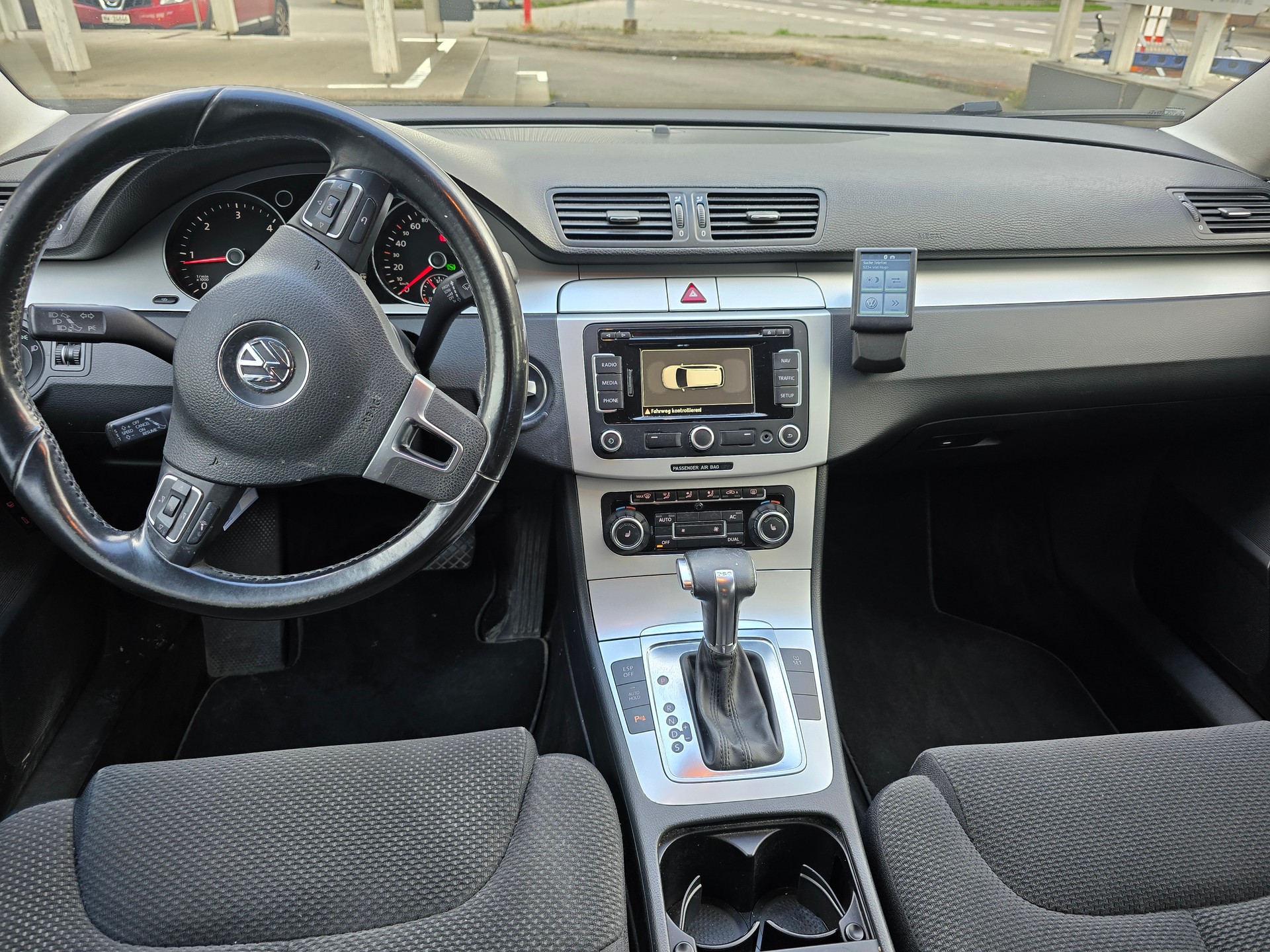 VW Passat Variant 2.0 TDI Value DSG-image-9