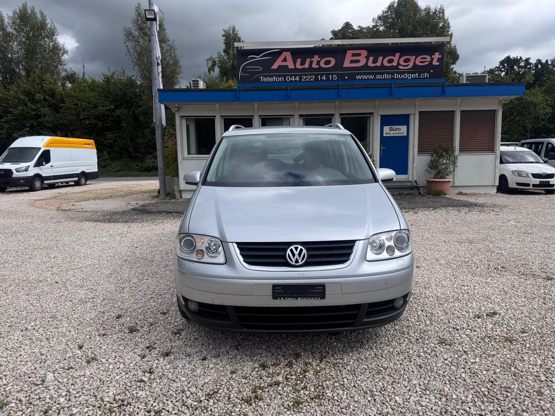 VW Touran 1.6 FSI Trendline-image-0
