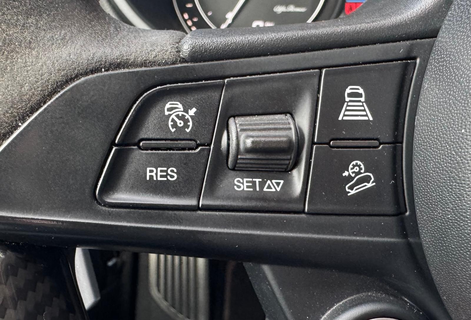 ALFA ROMEO Stelvio 2.9 V6 Quadrifoglio Q4 Automatic-image-13