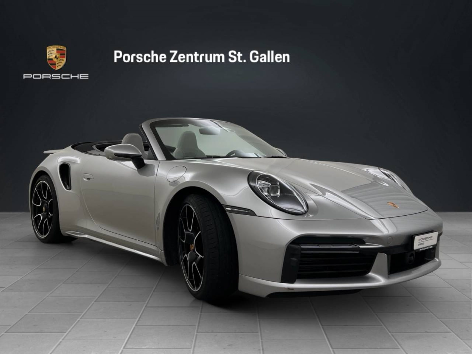 PORSCHE 911 Turbo S Cabriolet-image-2