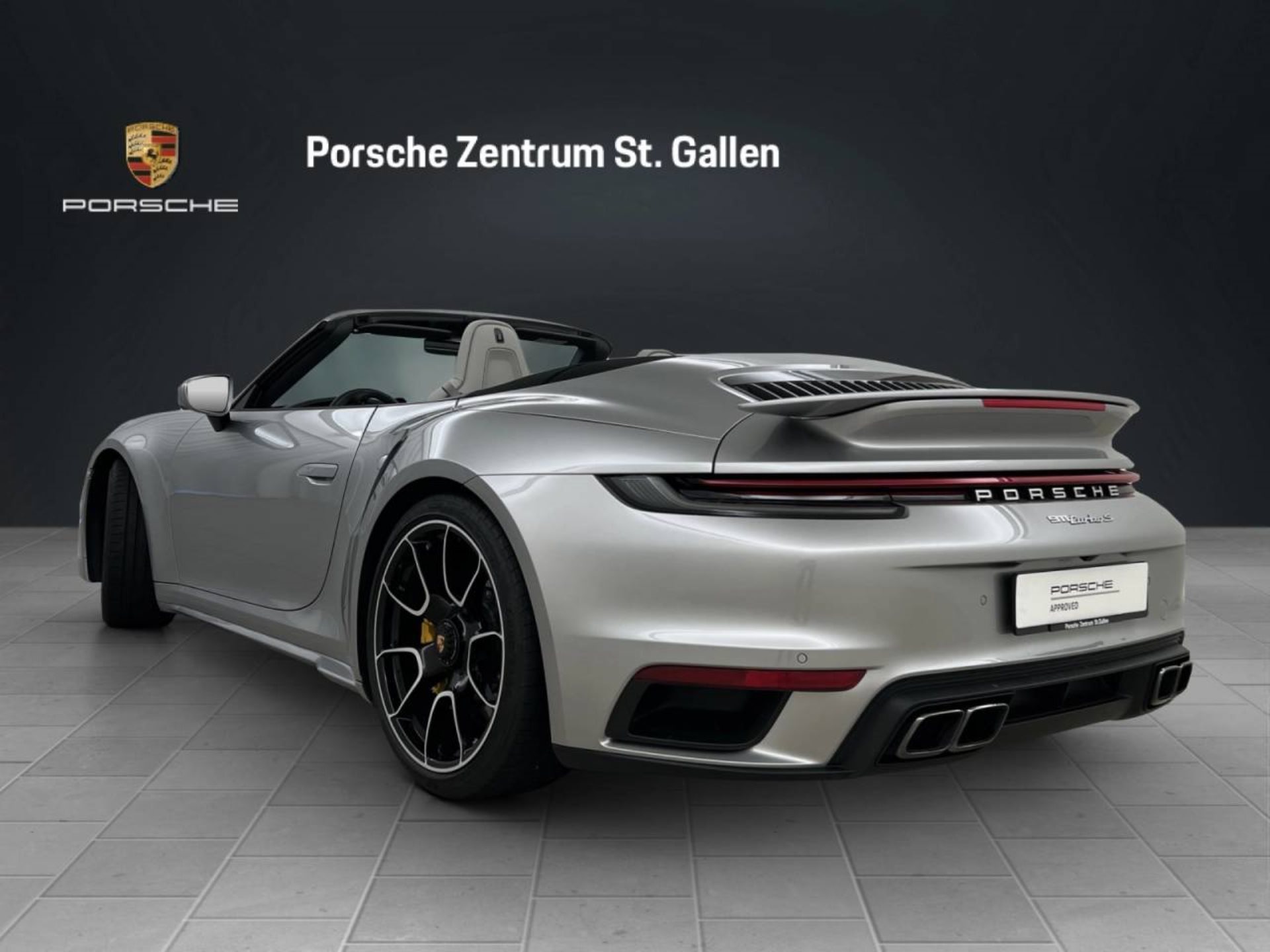 PORSCHE 911 Turbo S Cabriolet-image-5