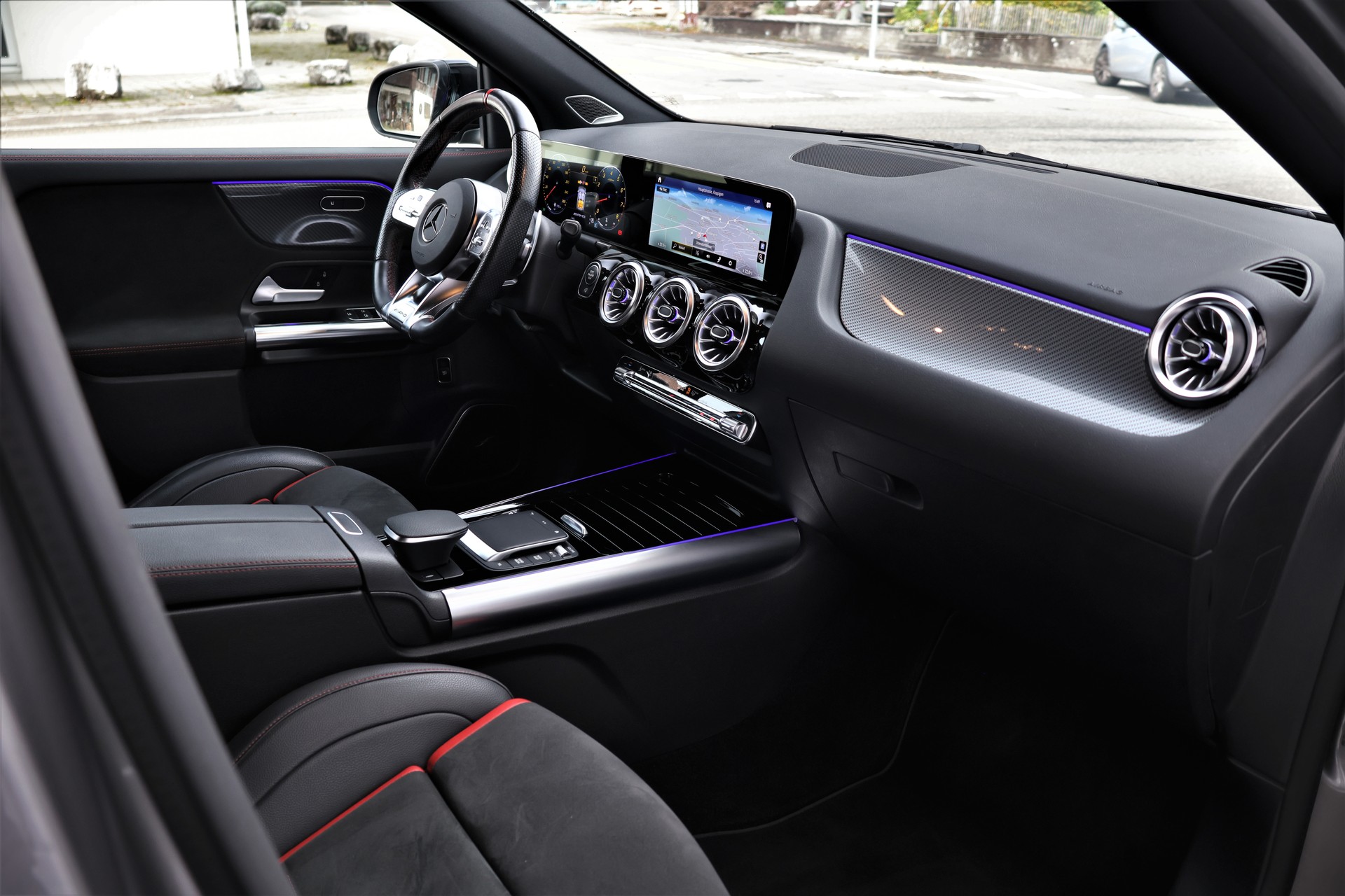 MERCEDES-BENZ GLA 35 AMG 4Matic 8G-Speedshift DCT (CH)-image-14