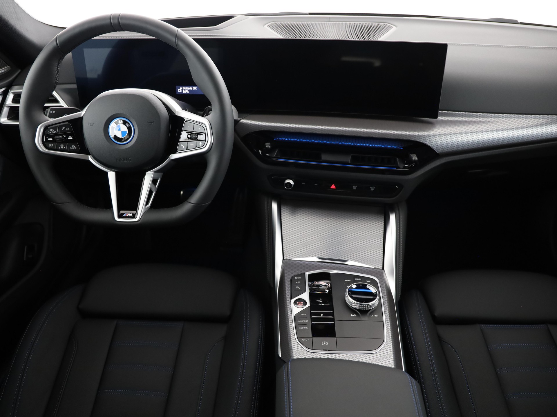 BMW i4 xDrive40-image-10