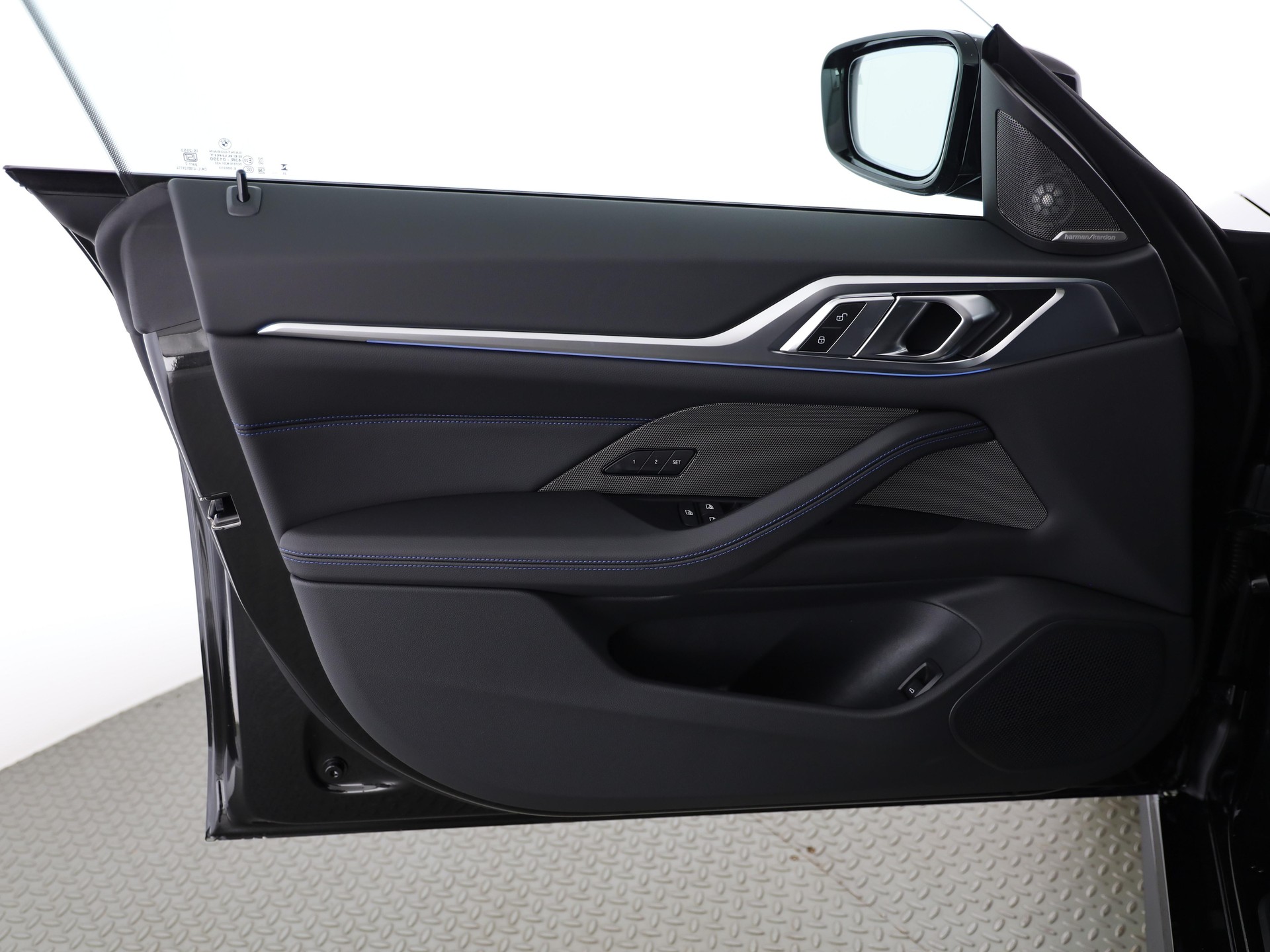 BMW i4 xDrive40-image-7