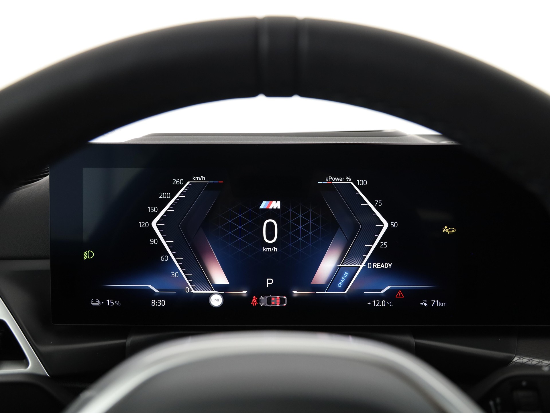 BMW i4 xDrive40-image-12