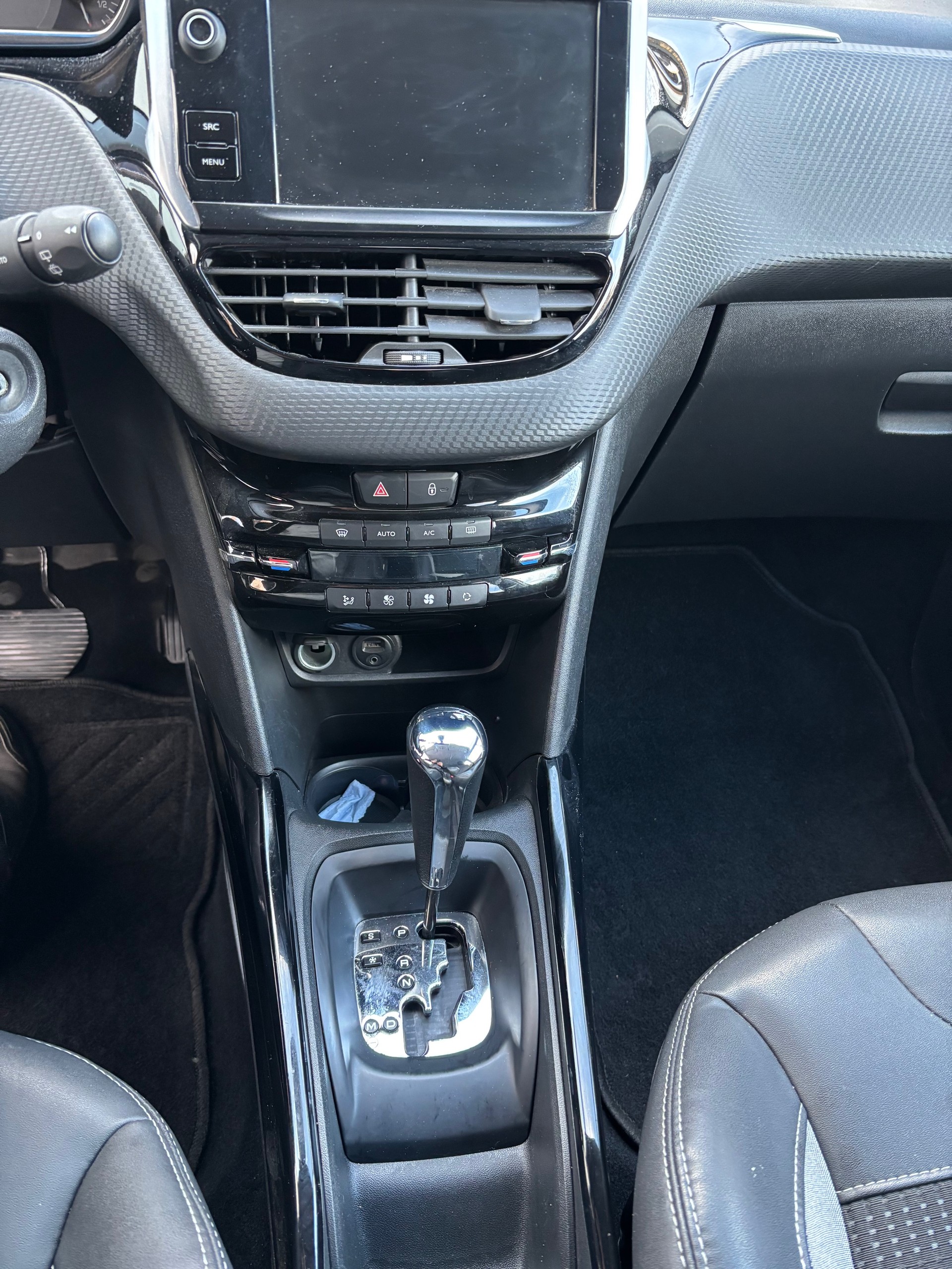 PEUGEOT 2008 1.6 VTI Allure Automatic-image-3