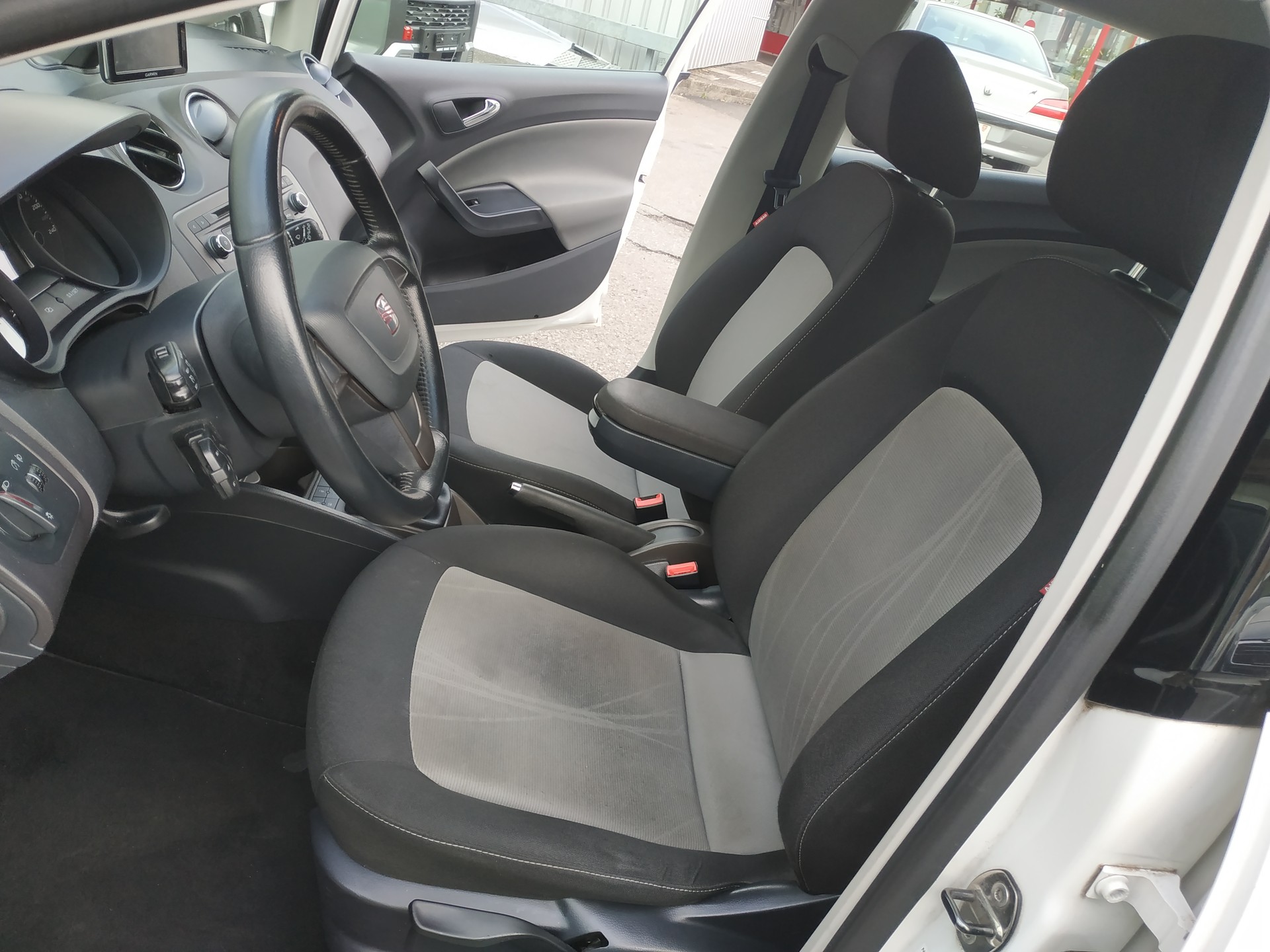 SEAT Ibiza 1.2 TSI Style Stopp-Start-image-10