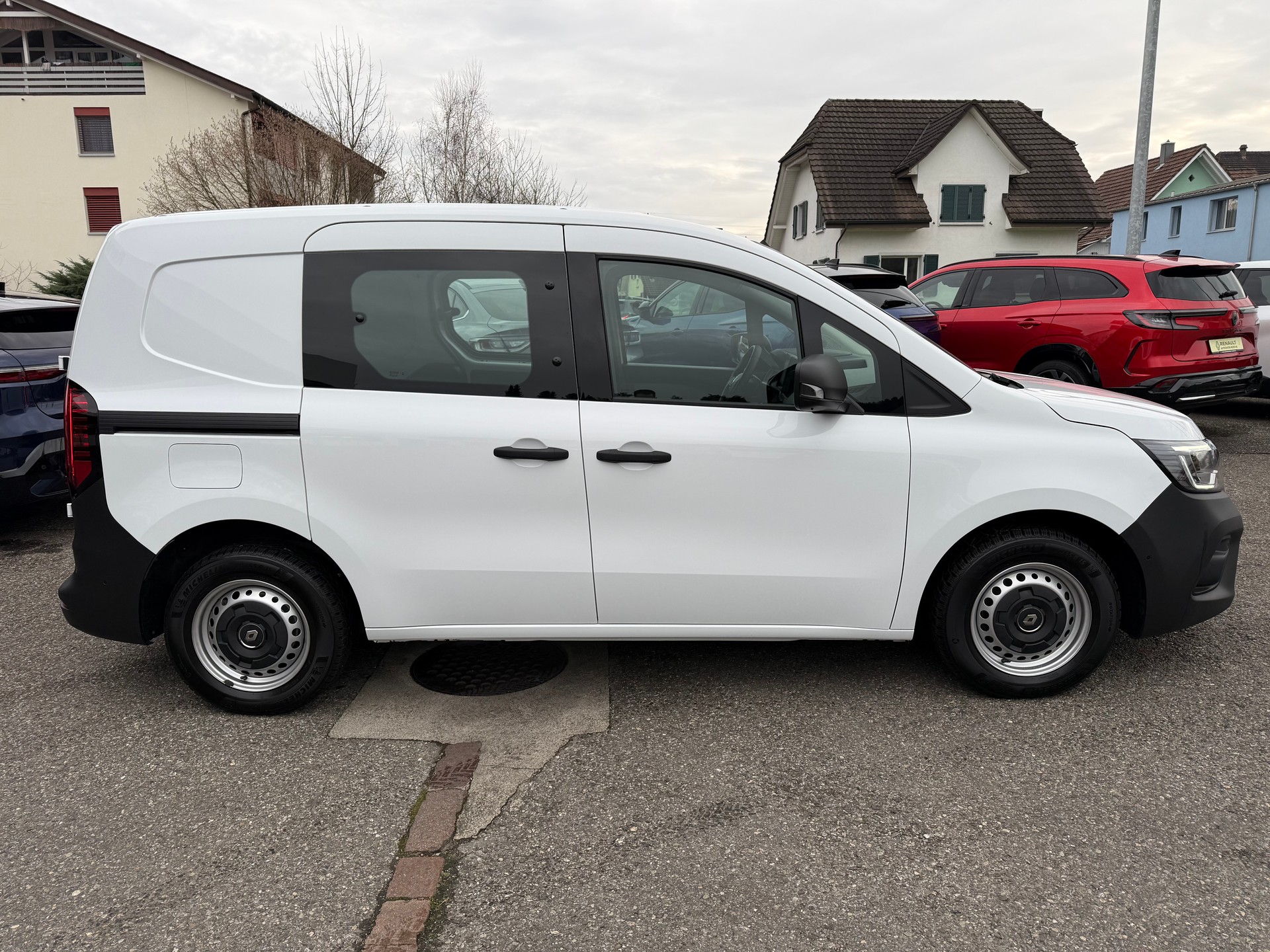 RENAULT Kangoo Van 1.5 dCi Standard 95 Extra-image-6