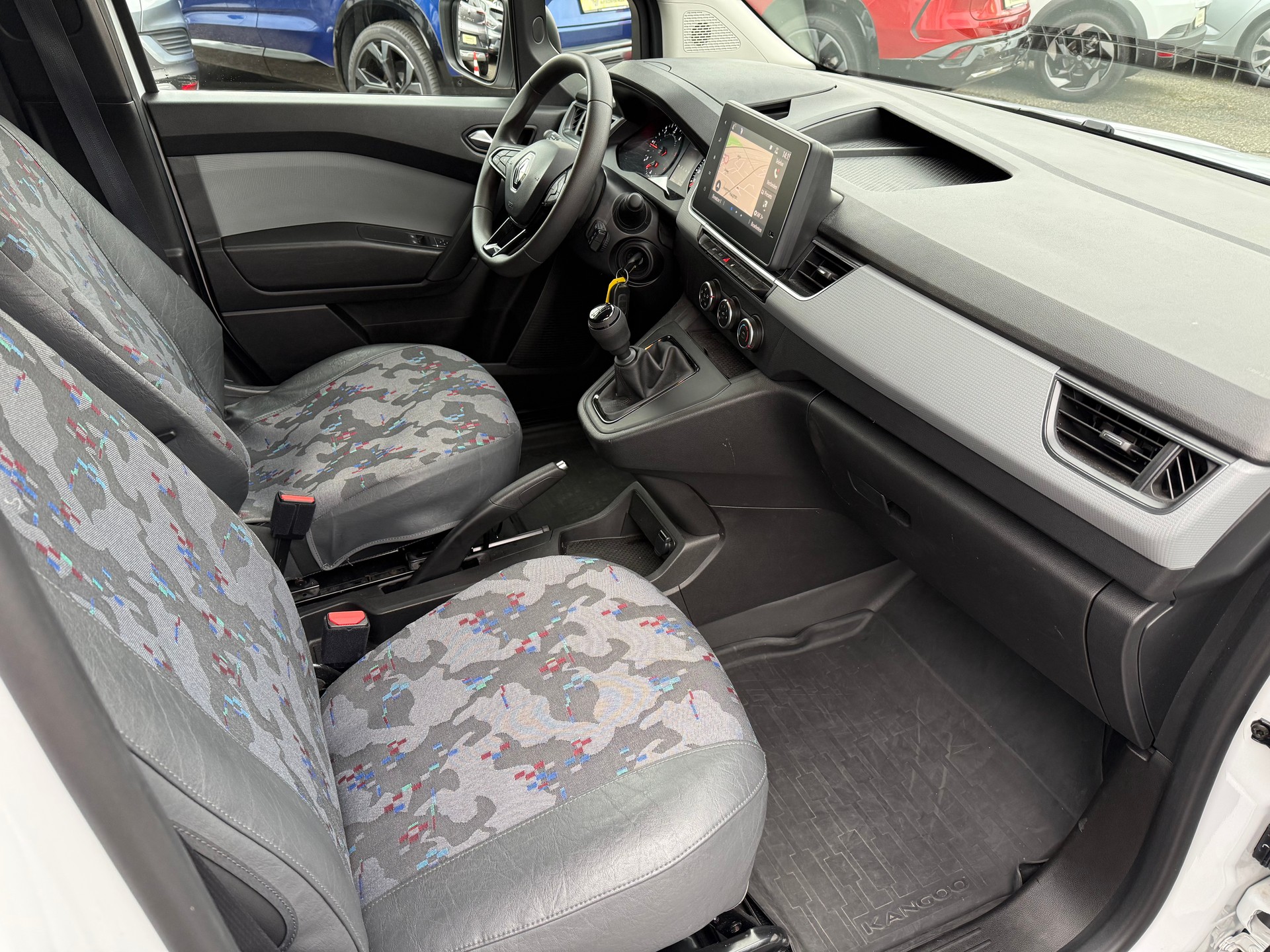 RENAULT Kangoo Van 1.5 dCi Standard 95 Extra-image-10