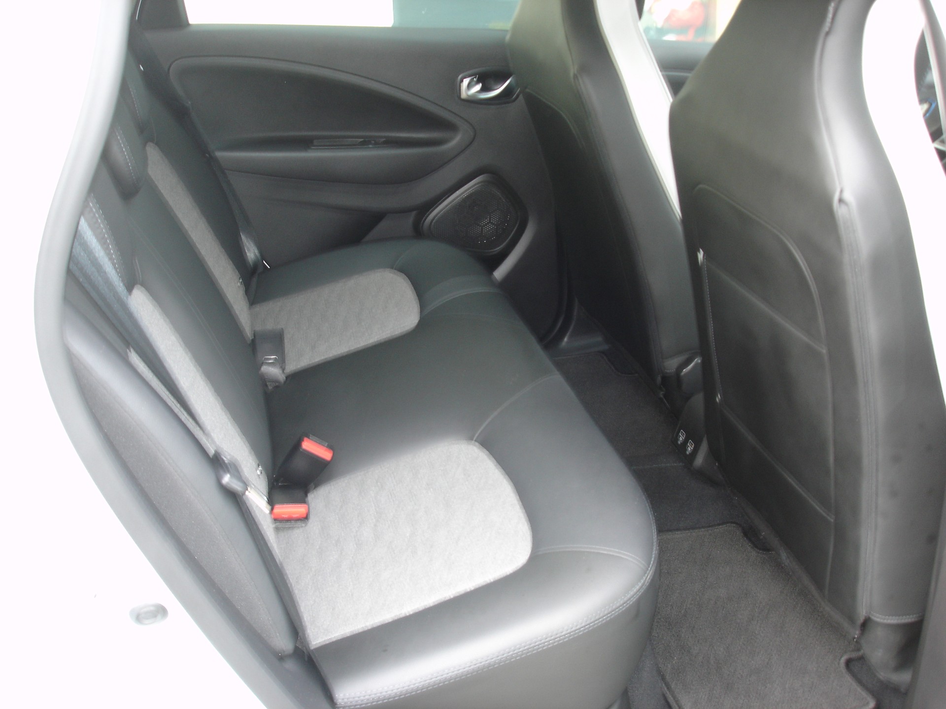 RENAULT Zoe Intens R135 (incl. Batterie)-image-6