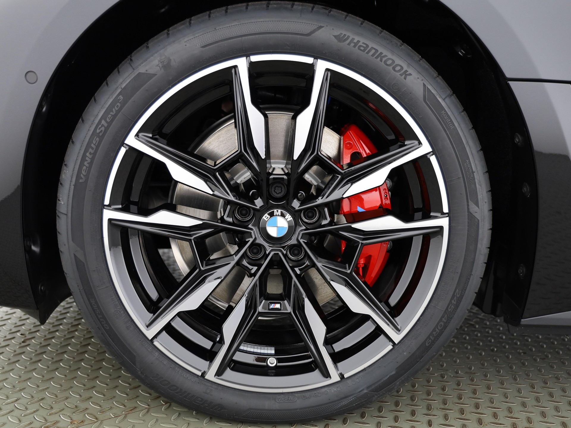 BMW i4 M50-image-5