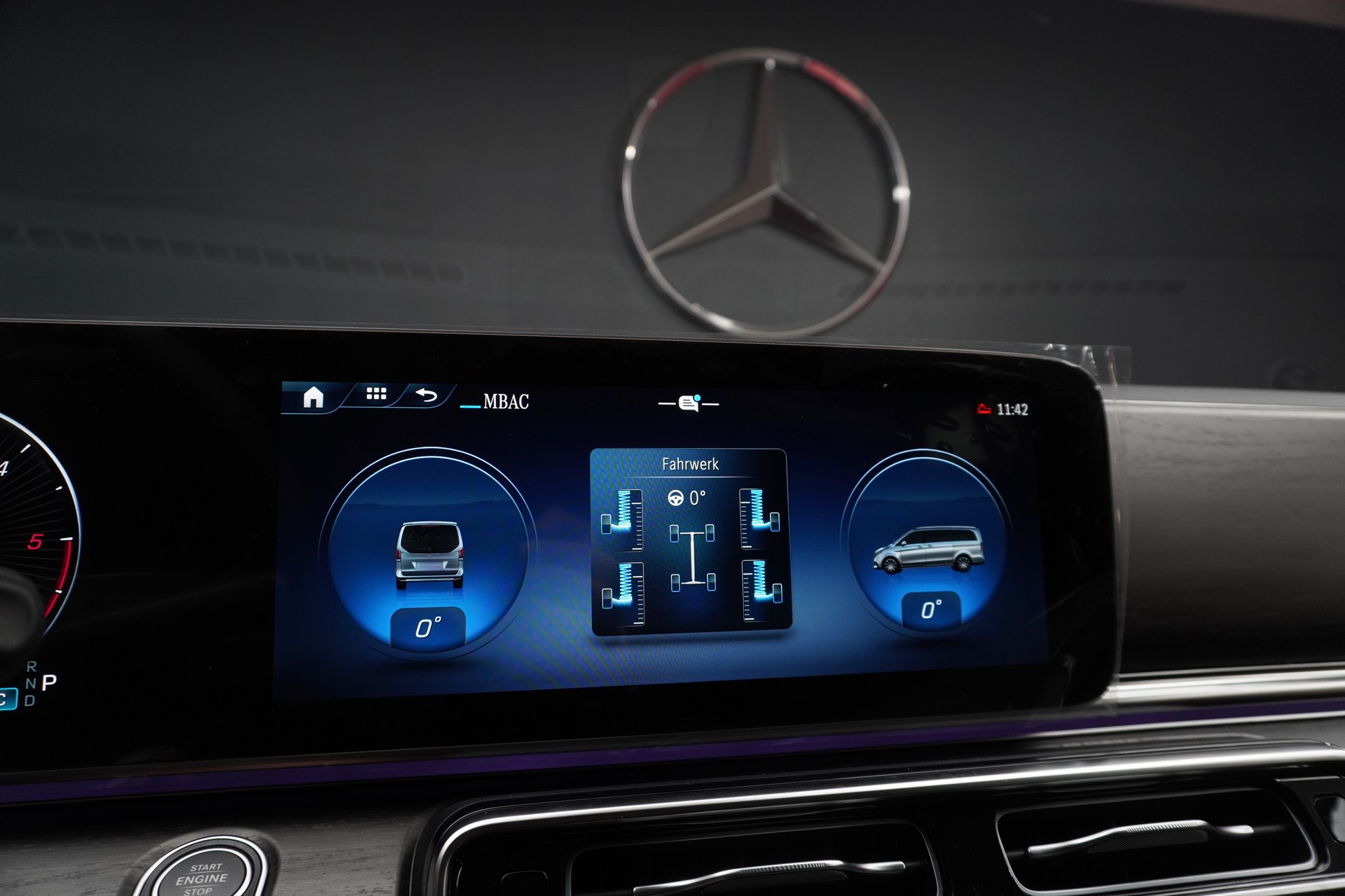 MERCEDES-BENZ Marco Polo 300 d Standard 3200mm L-image-8
