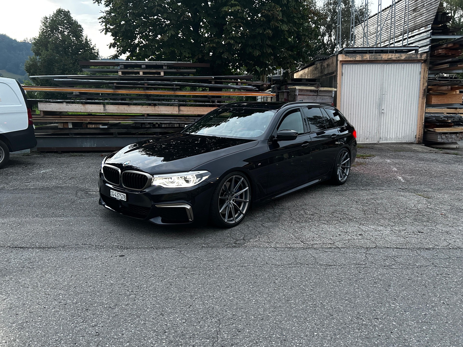BMW M550d xDrive Touring Steptronic