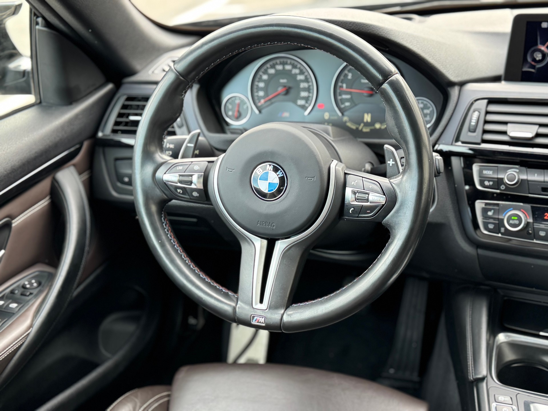 BMW M4 Cabriolet DKG-image-15
