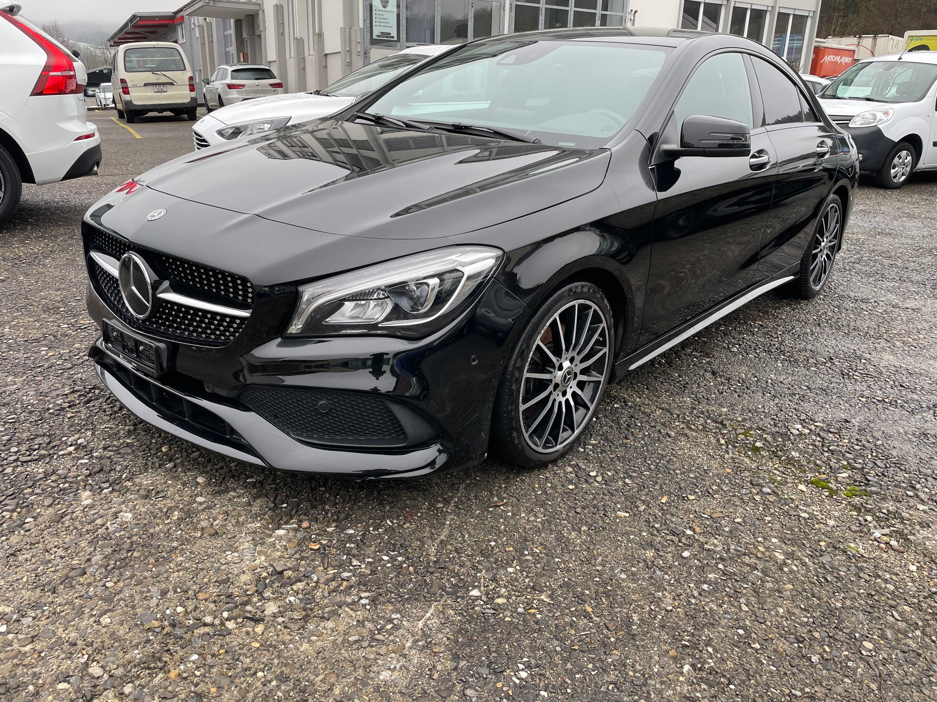 MERCEDES-BENZ CLA 250 AMG Line 7G-DCT 4Matic-image-0