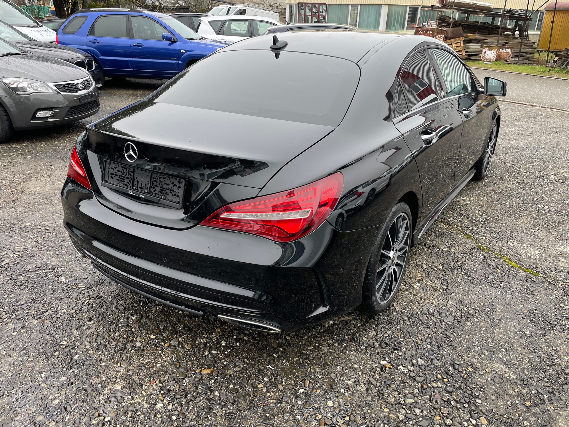 MERCEDES-BENZ CLA 250 AMG Line 7G-DCT 4Matic-image-6