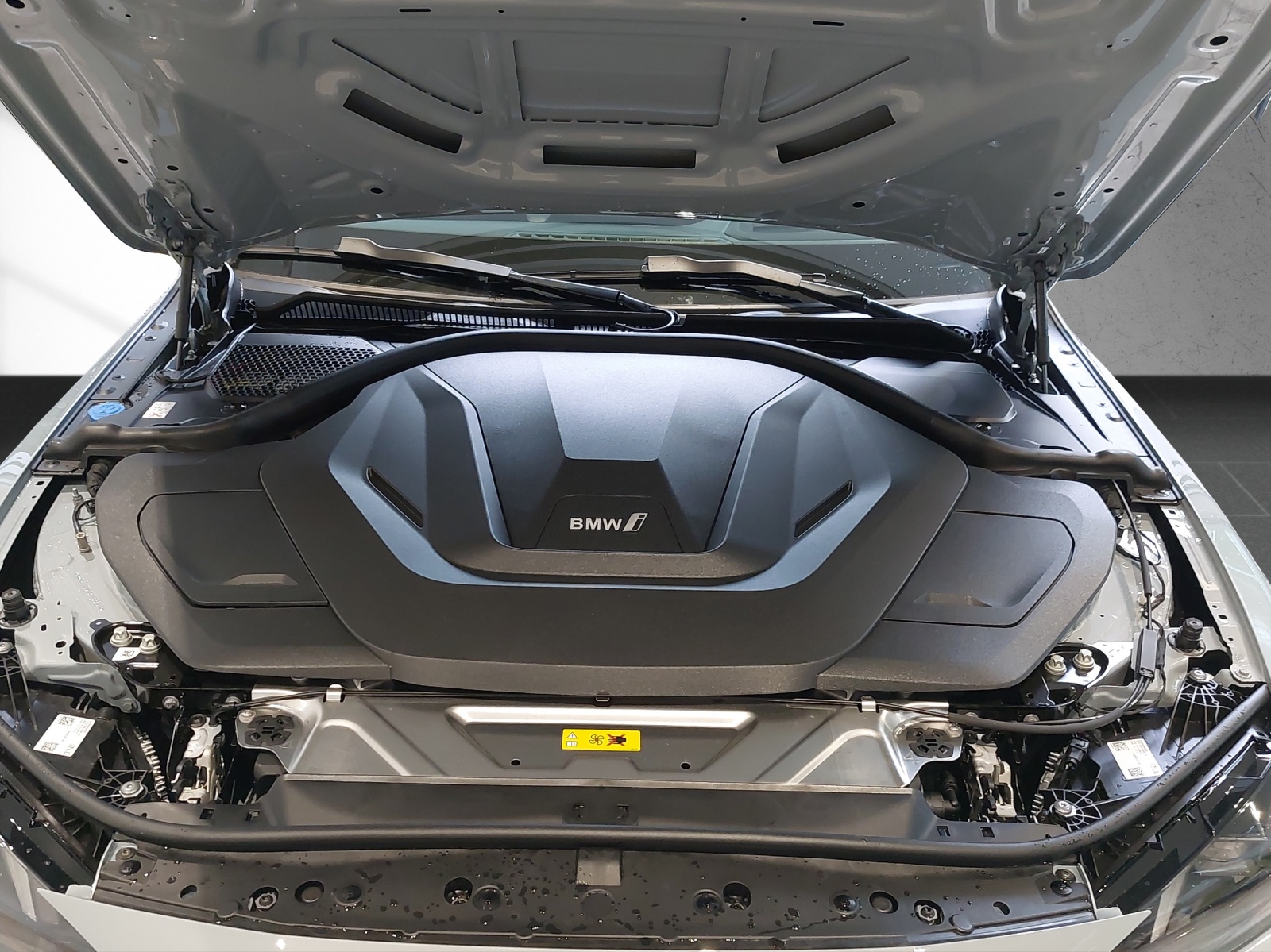 BMW i4 M60 M Sport Pro-image-18
