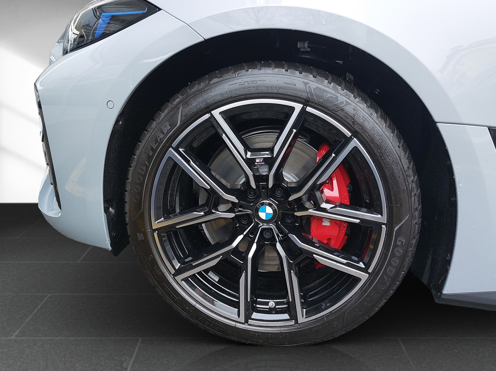BMW i4 M60 M Sport Pro-image-8