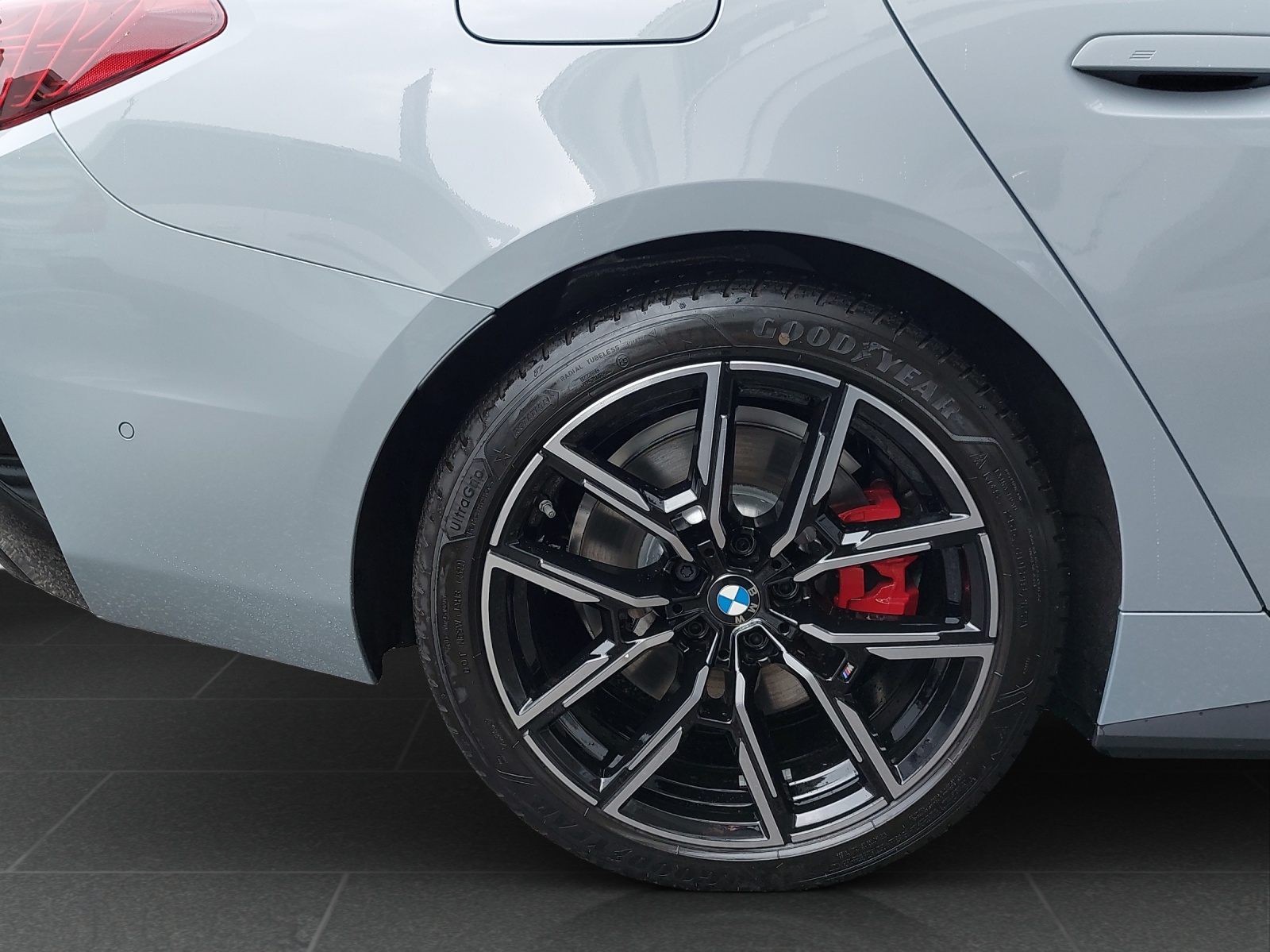 BMW i4 M60 M Sport Pro-image-10