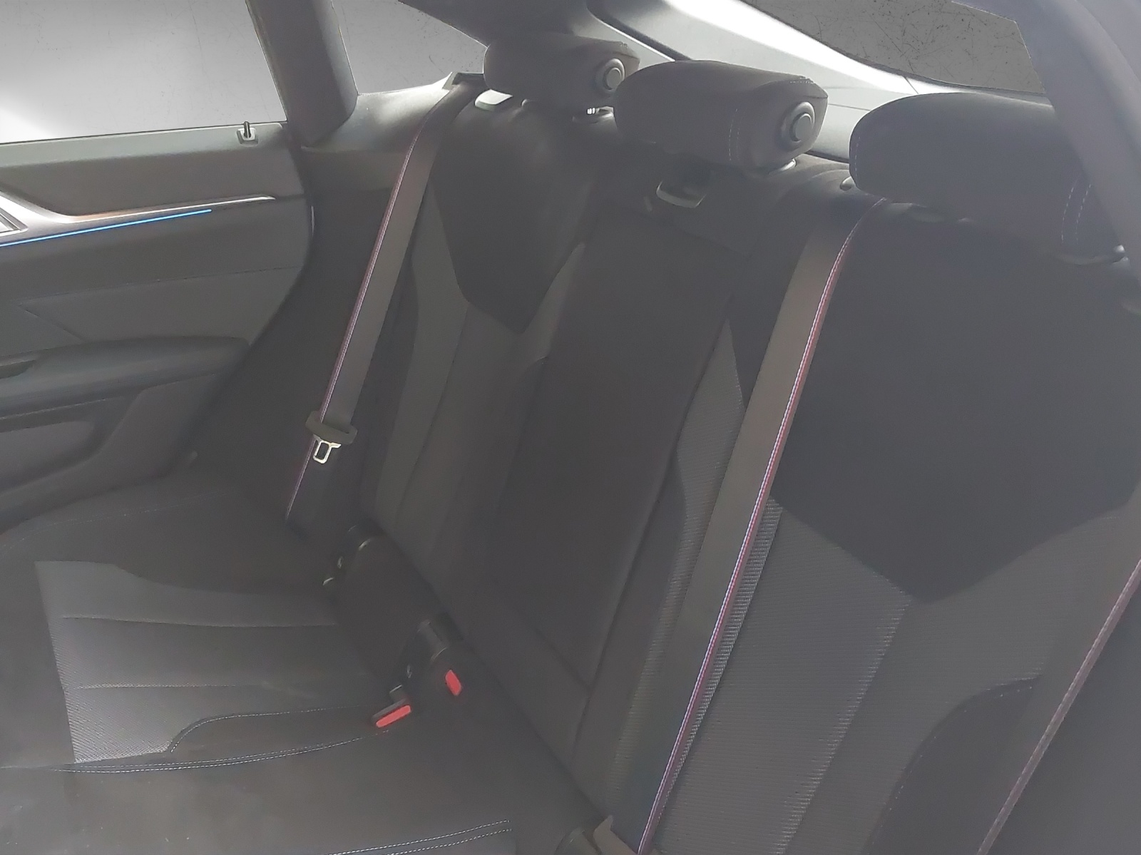 BMW i4 M60 M Sport Pro-image-16