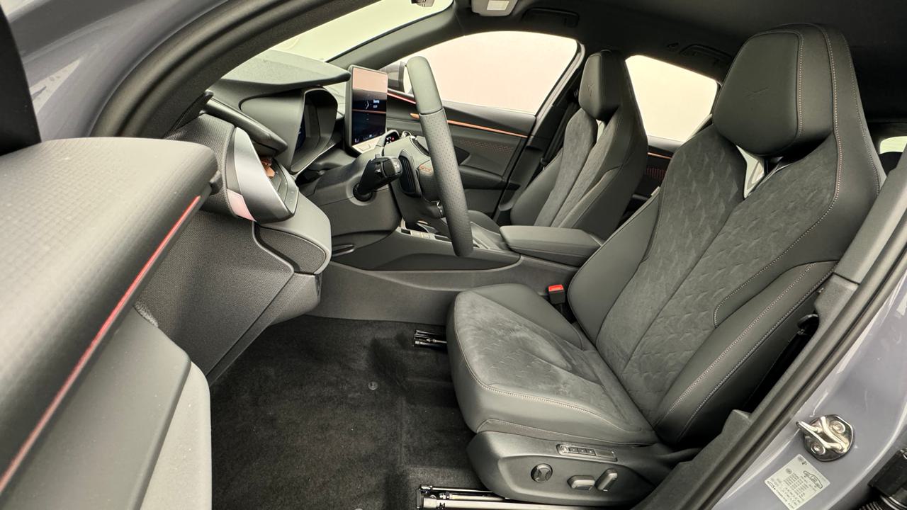CUPRA Terramar 1.5 eHybrid DSG VZ-image-4