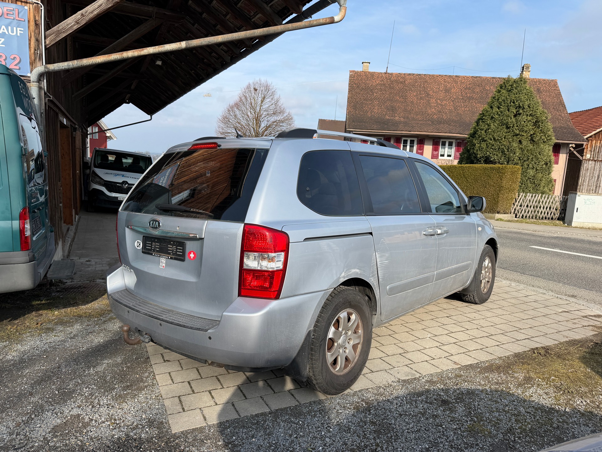 KIA Carnival 2.9 CRDi Trend-image-5