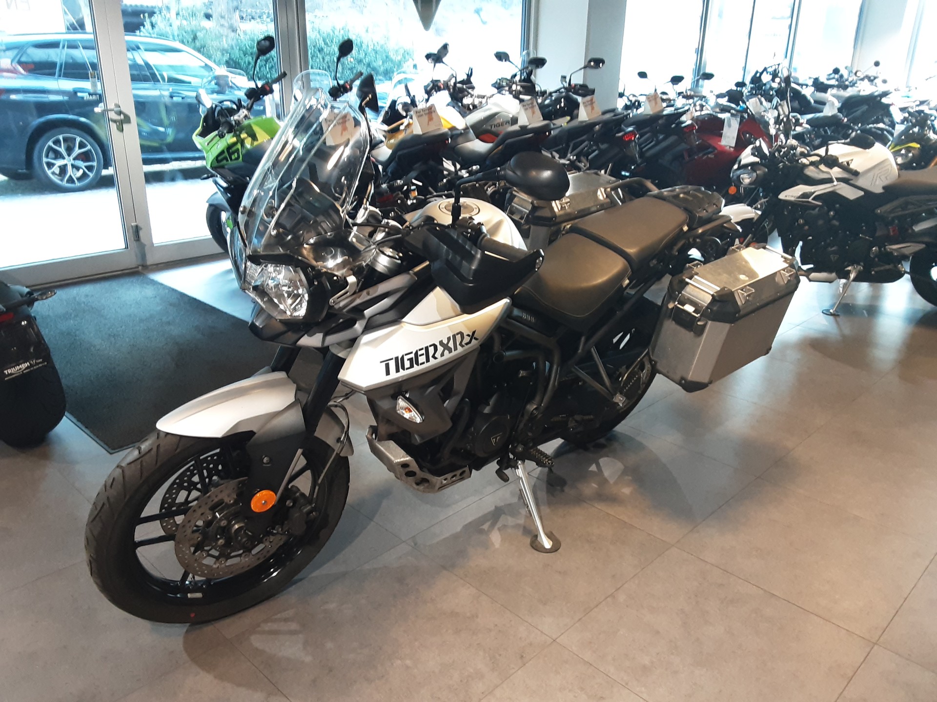 TRIUMPH Tiger 800 XRx ABS-image-3