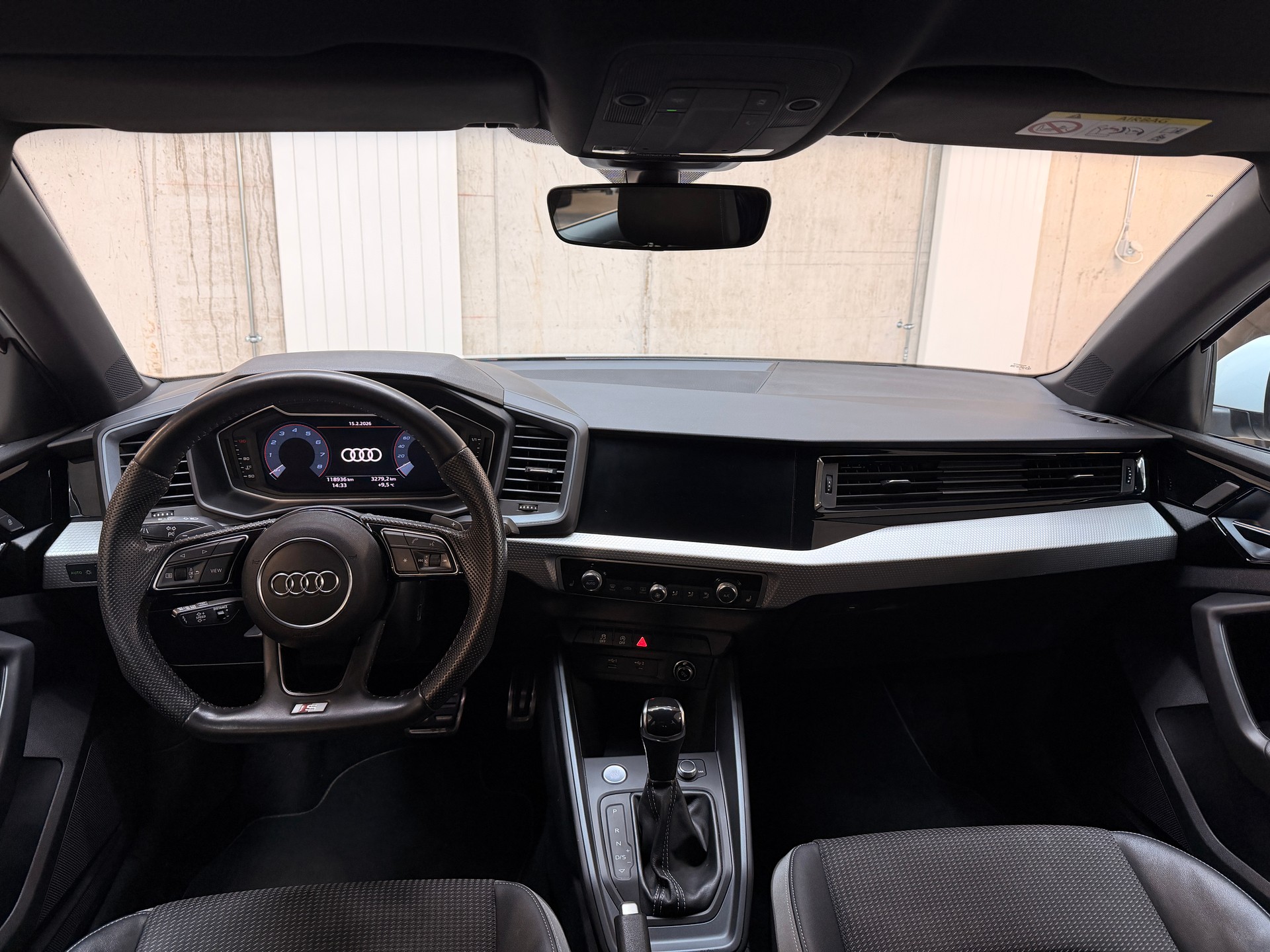 AUDI A1 Sportback 35 TFSI S Line S-tronic-image-6