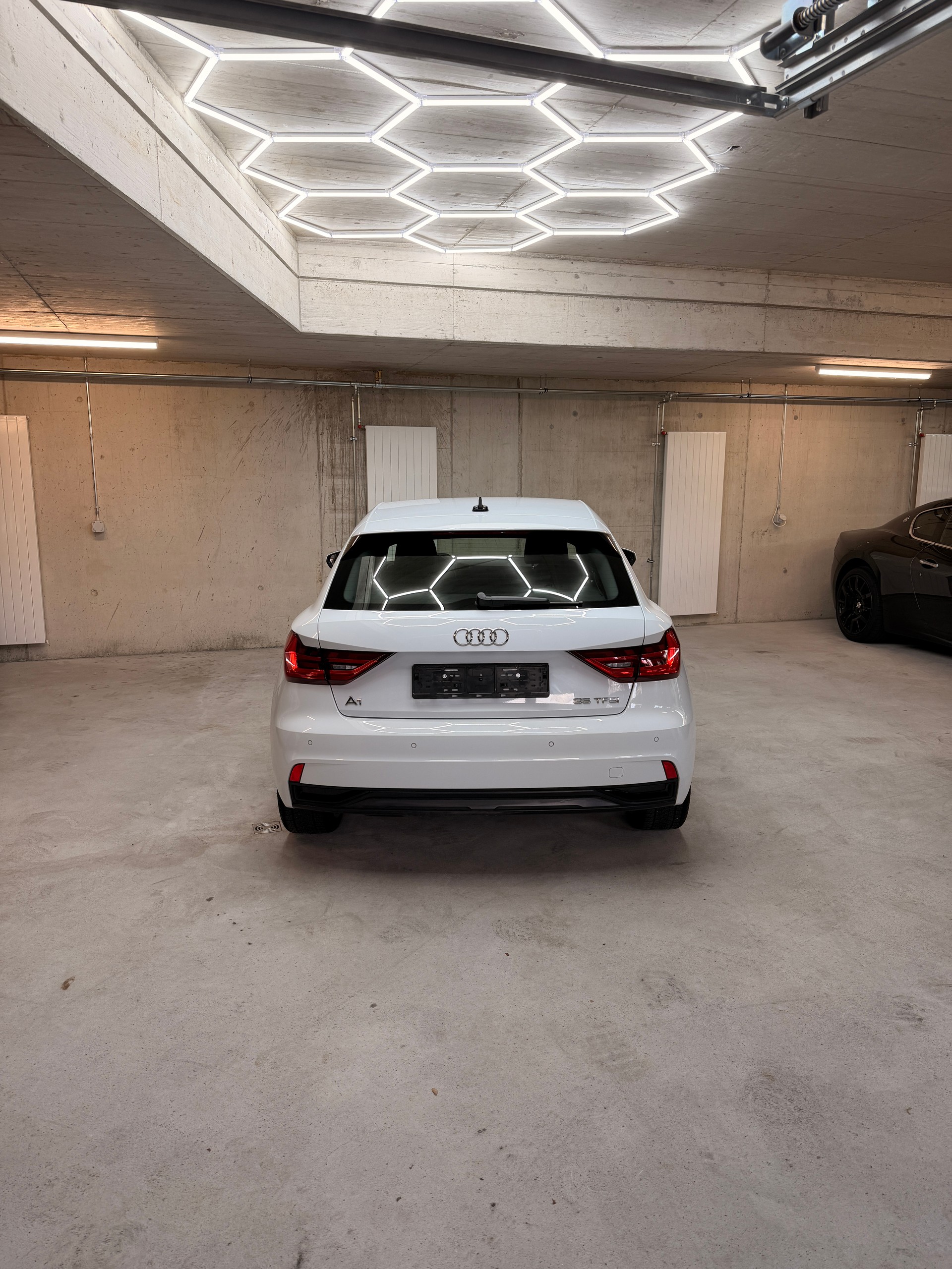 AUDI A1 Sportback 35 TFSI S Line S-tronic-image-3