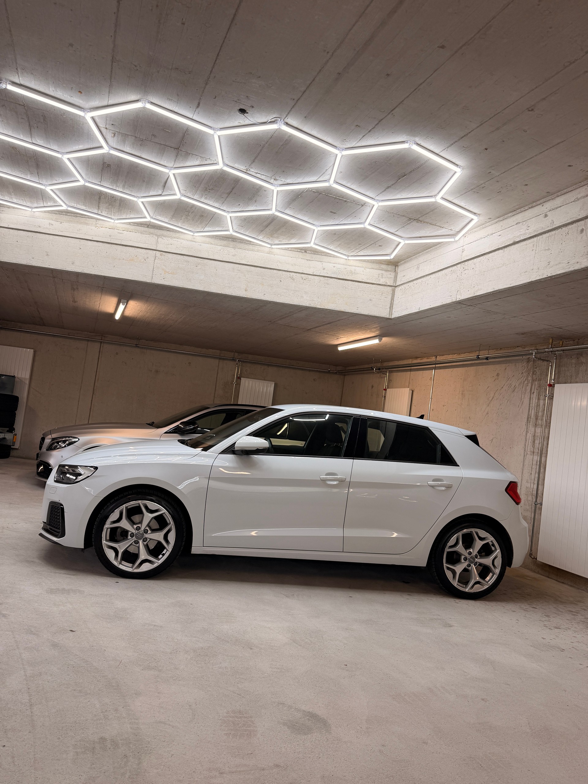 AUDI A1 Sportback 35 TFSI S Line S-tronic-image-2