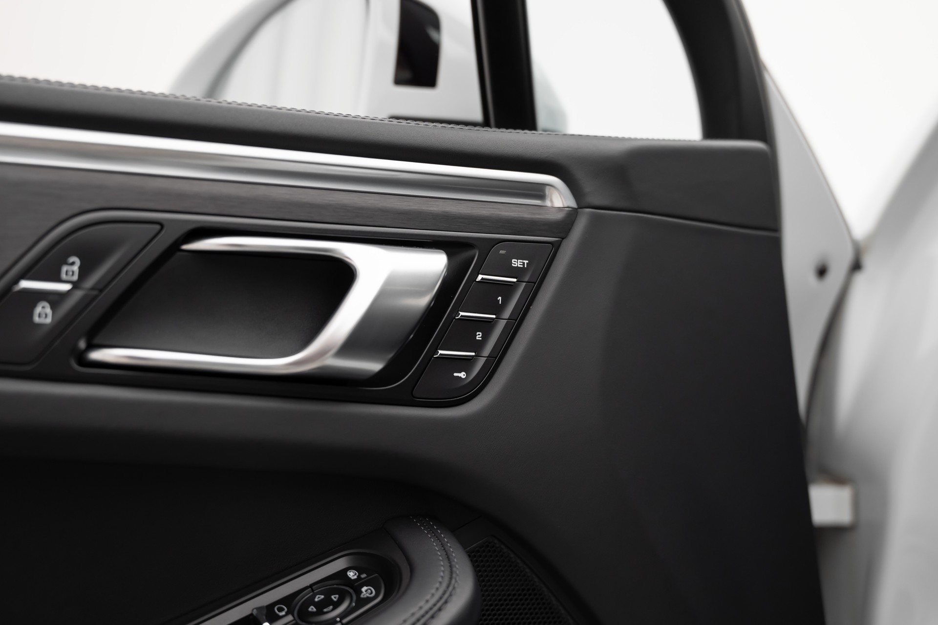 PORSCHE Macan GTS PDK-image-11