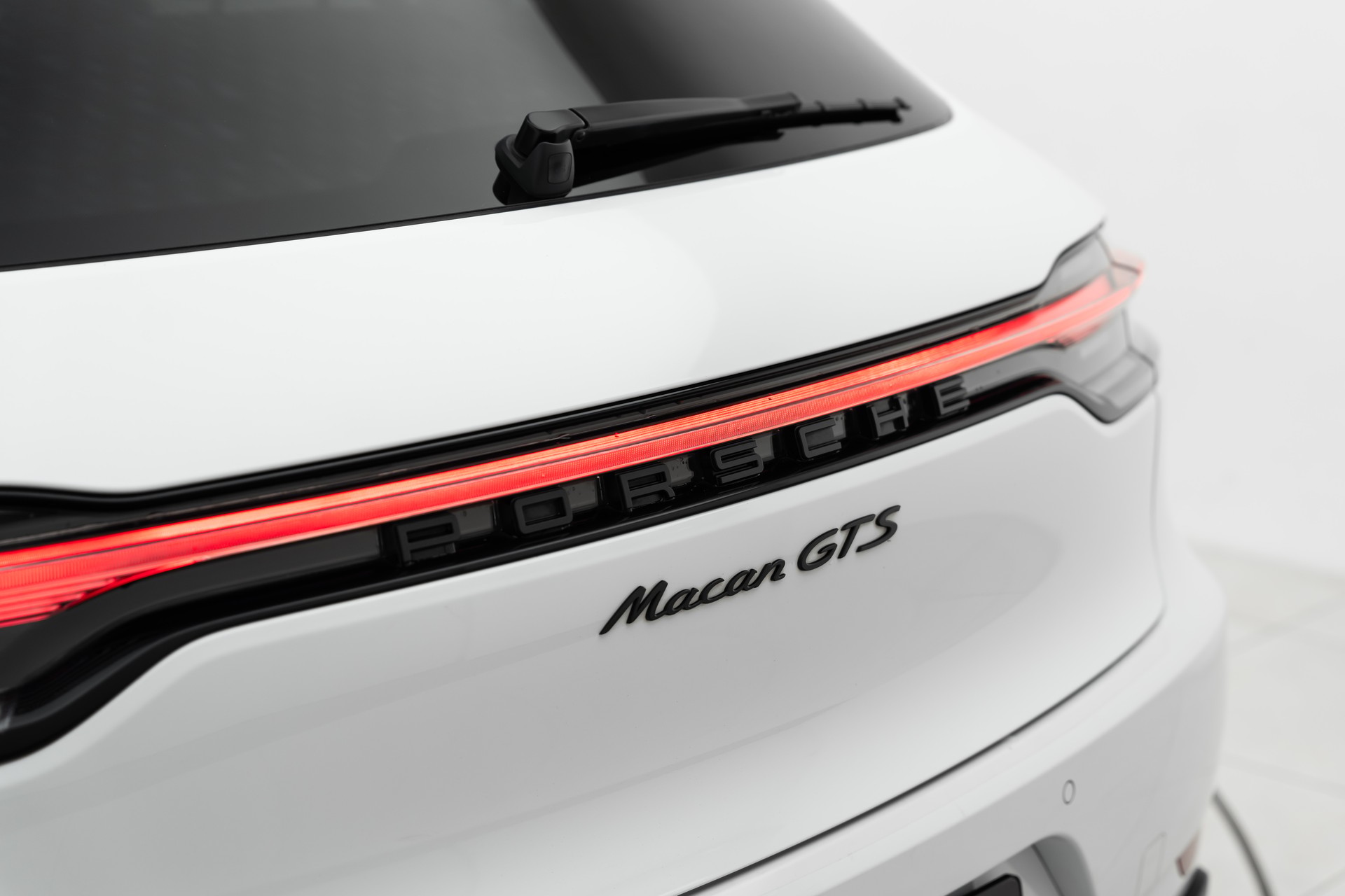 PORSCHE Macan GTS PDK-image-24