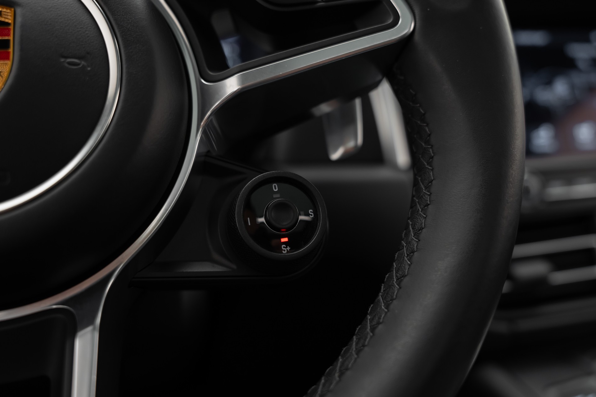 PORSCHE Macan GTS PDK-image-13