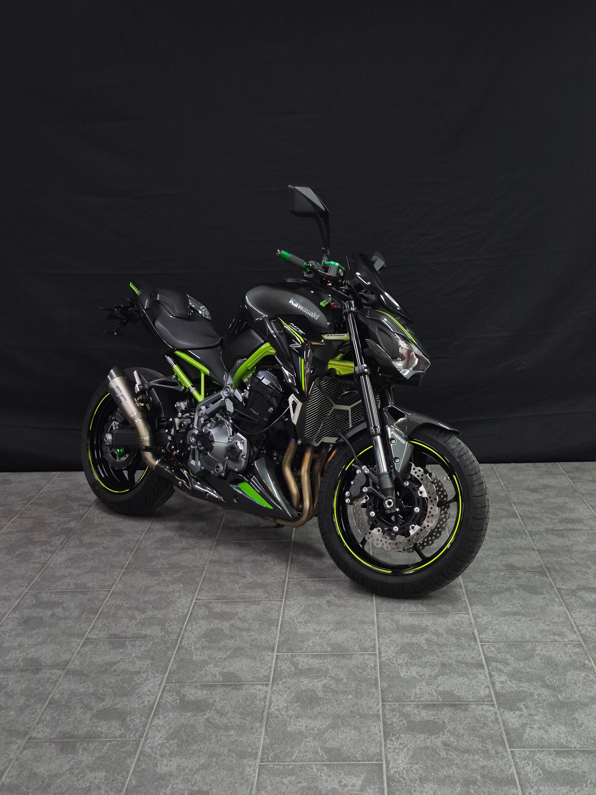 KAWASAKI Z 900-showroom-element-3