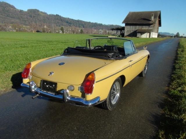 MG B Cabrio 1.8 Benzin Veteranenfahrzeug-image-11