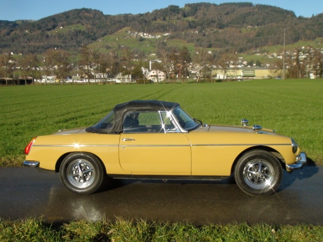 MG B Cabrio 1.8 Benzin Veteranenfahrzeug-image-9