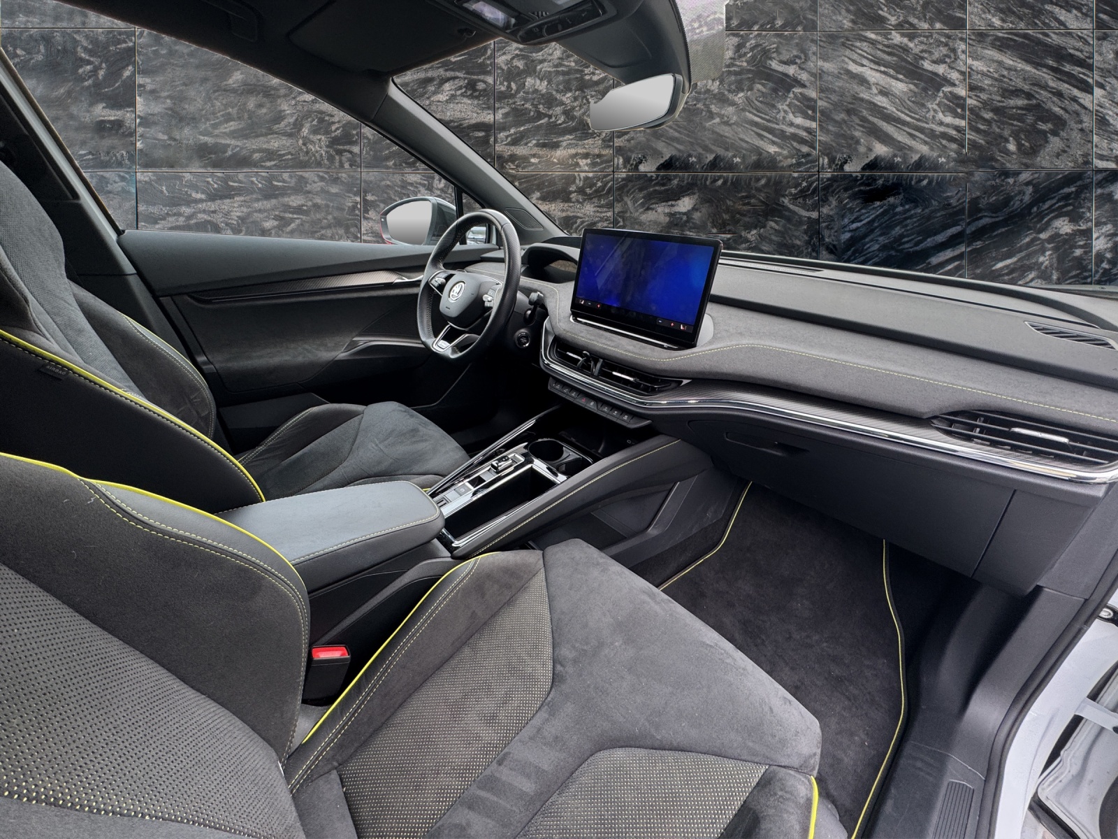 SKODA Enyaq RS 4x4-image-13